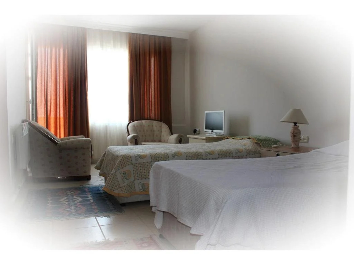 Can Karaburun Hotel