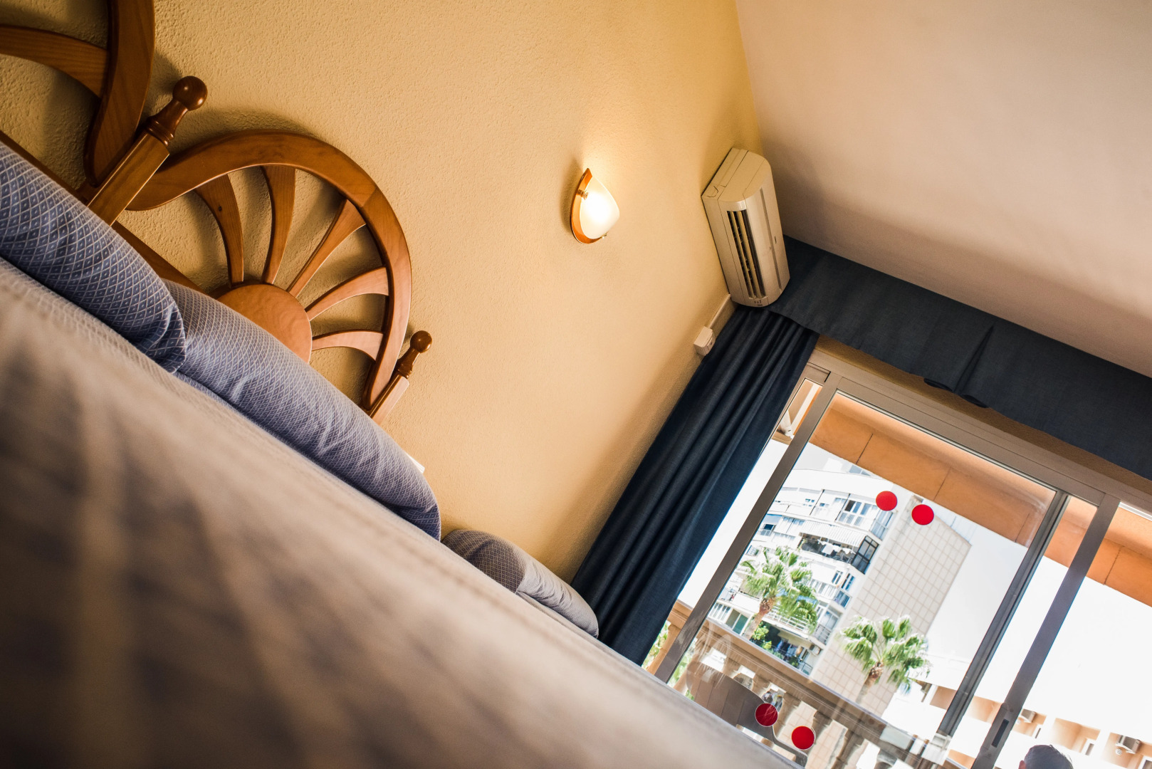 Hotel Parasol by Dorobe