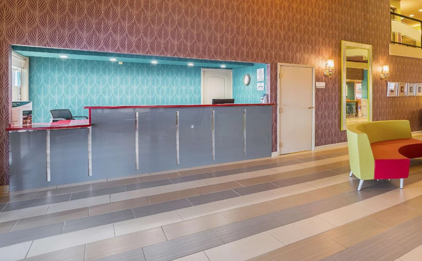 Clarion Inn & Suites Evansville Eastland Area