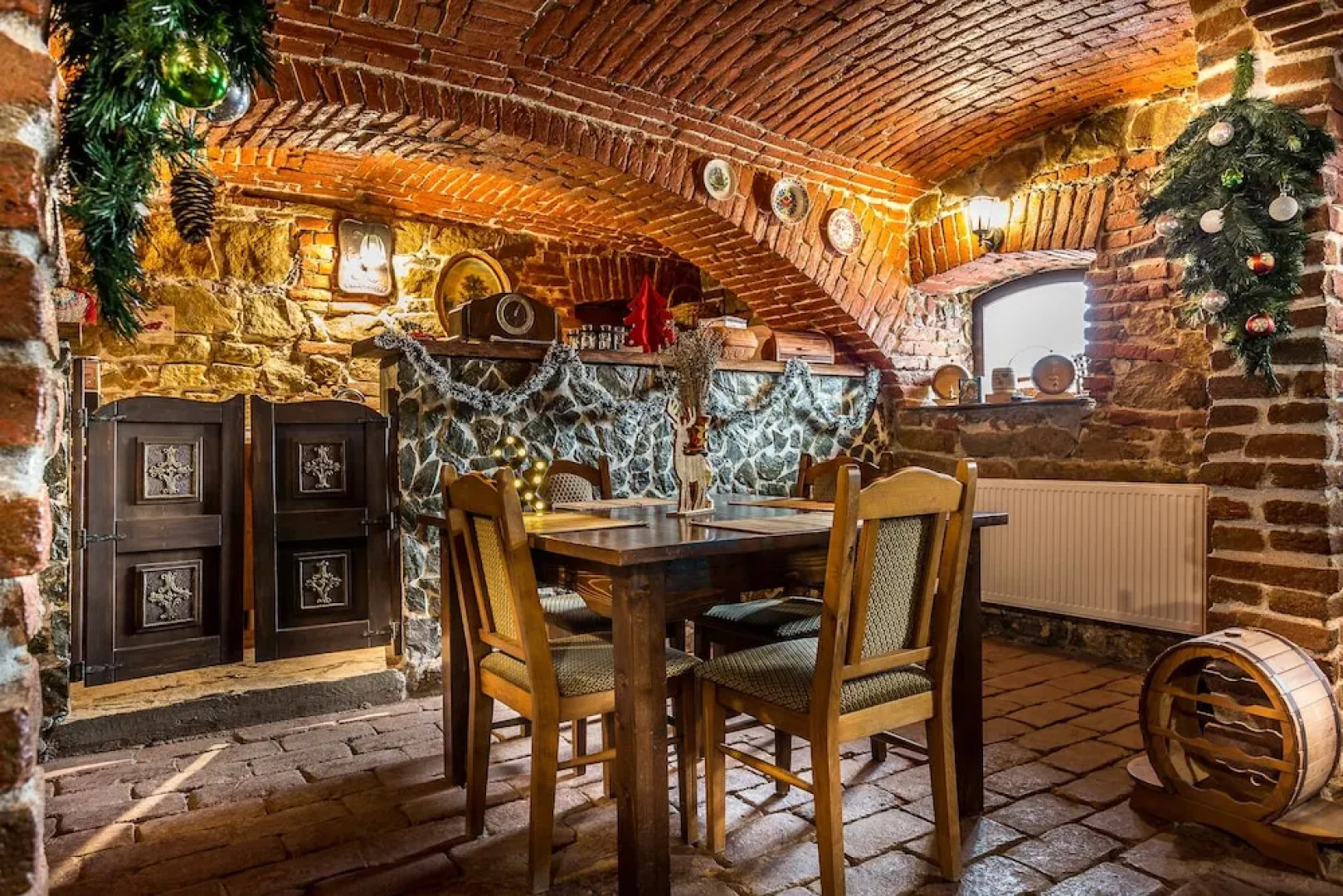 Casa Dives, Transylvania