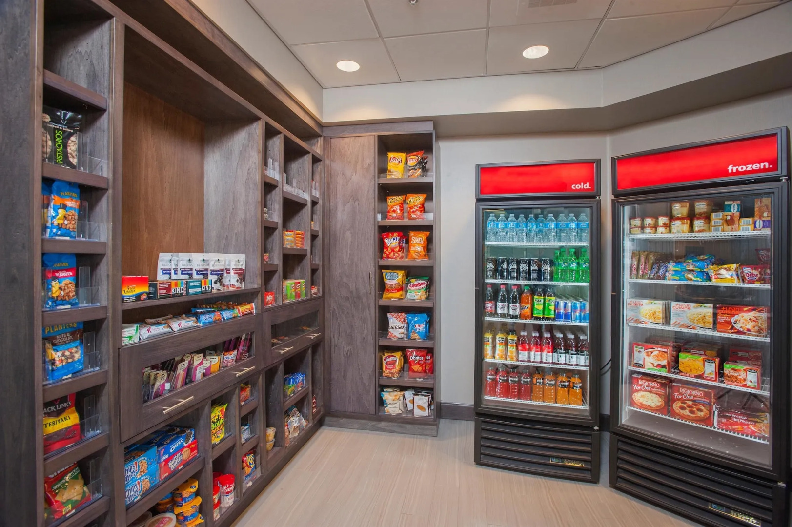 Hampton Inn & Suites LAX El Segundo