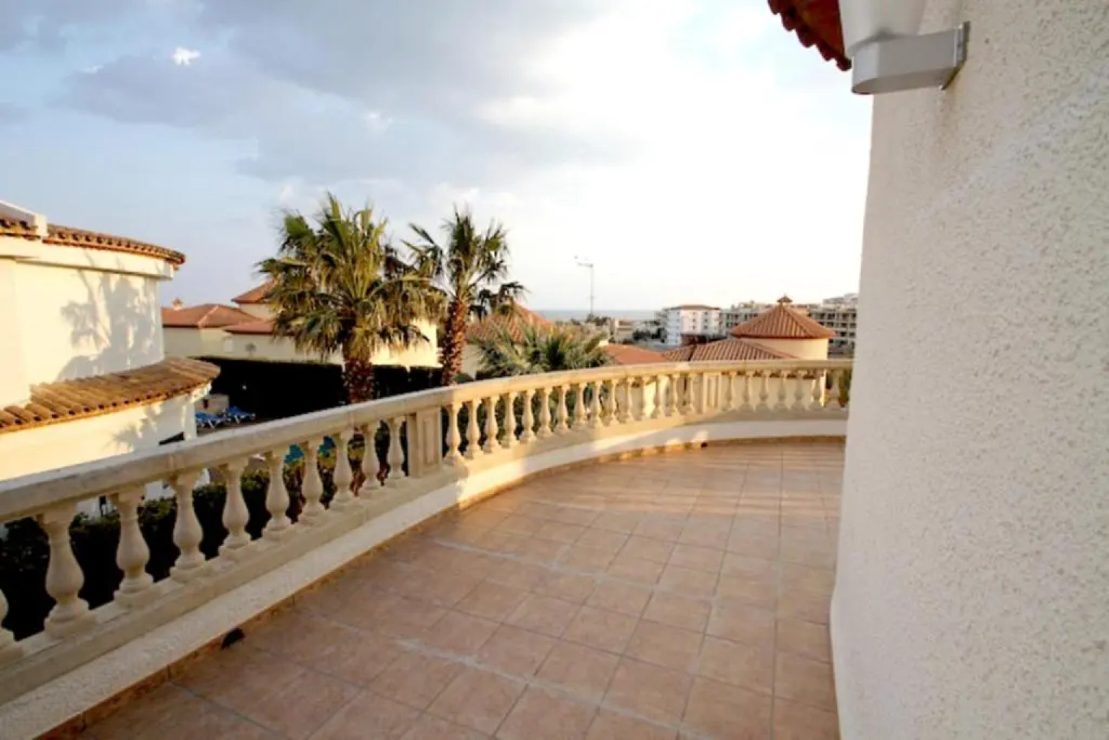 Pino Alto Villa Blanca