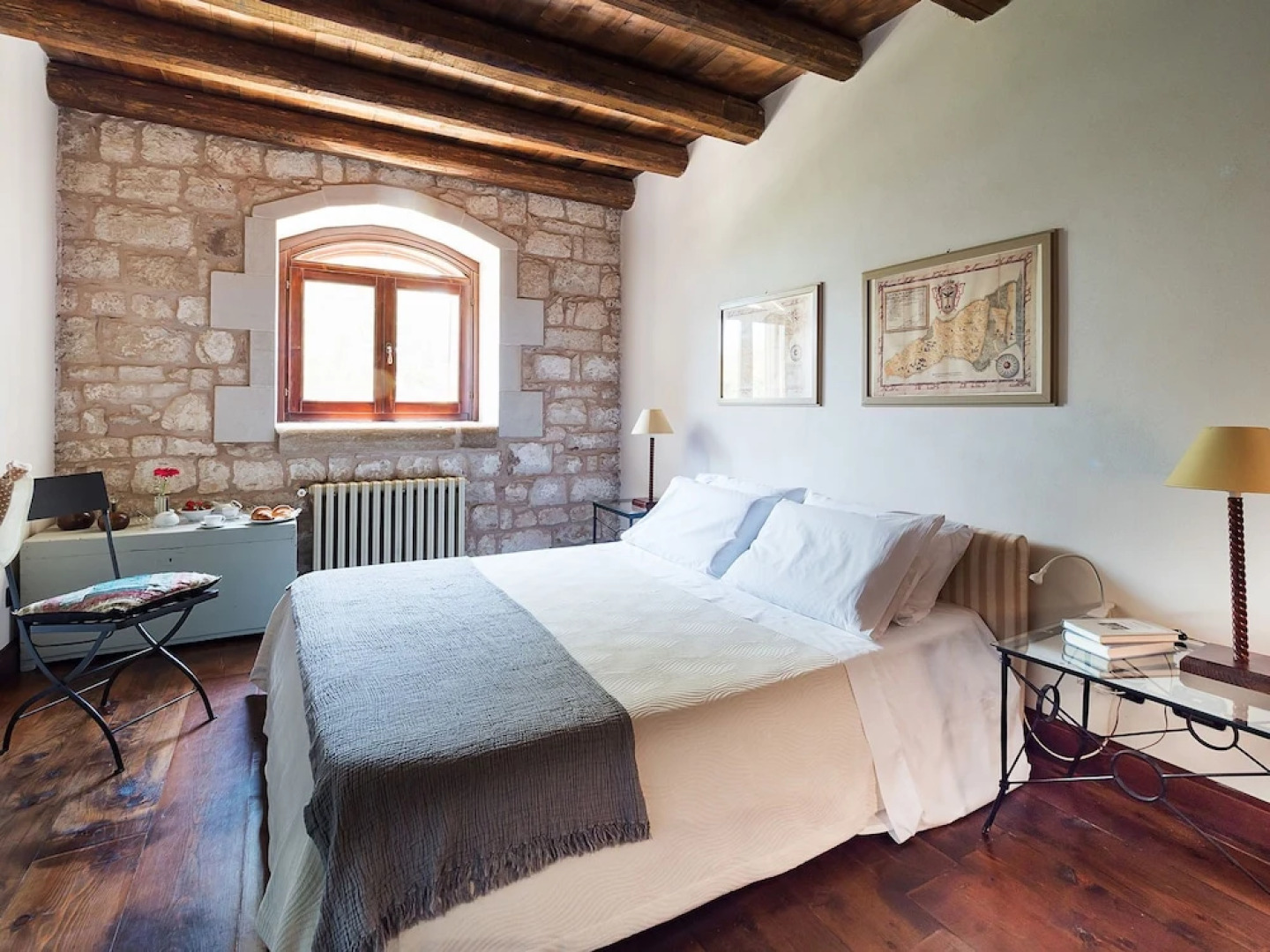 Beautiful Country Villa With Private Infinity Pool Surrounded by Olive Trees