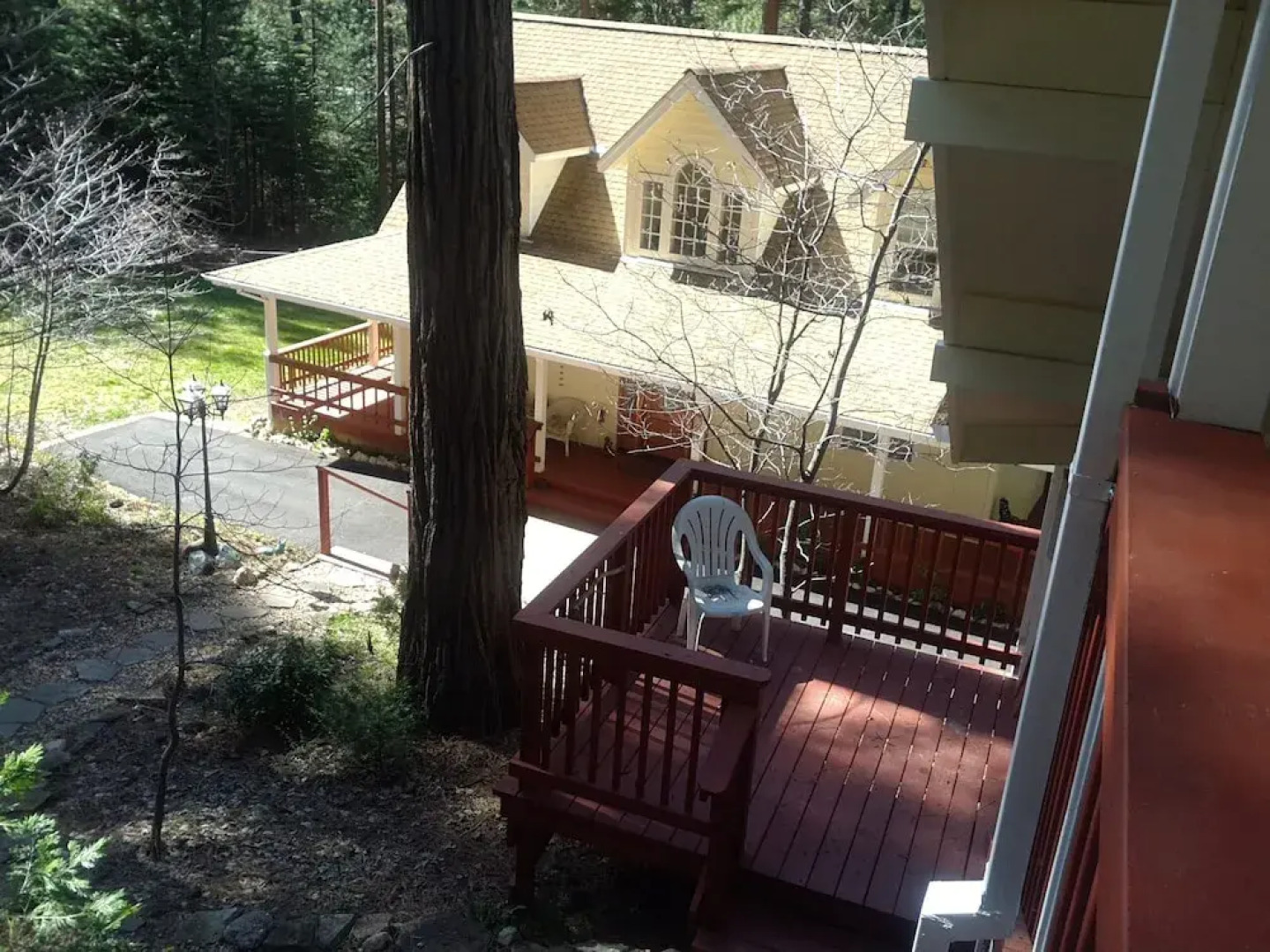 Farmhouse At The Lake 84 3 Bedroom Cabin by Redawning