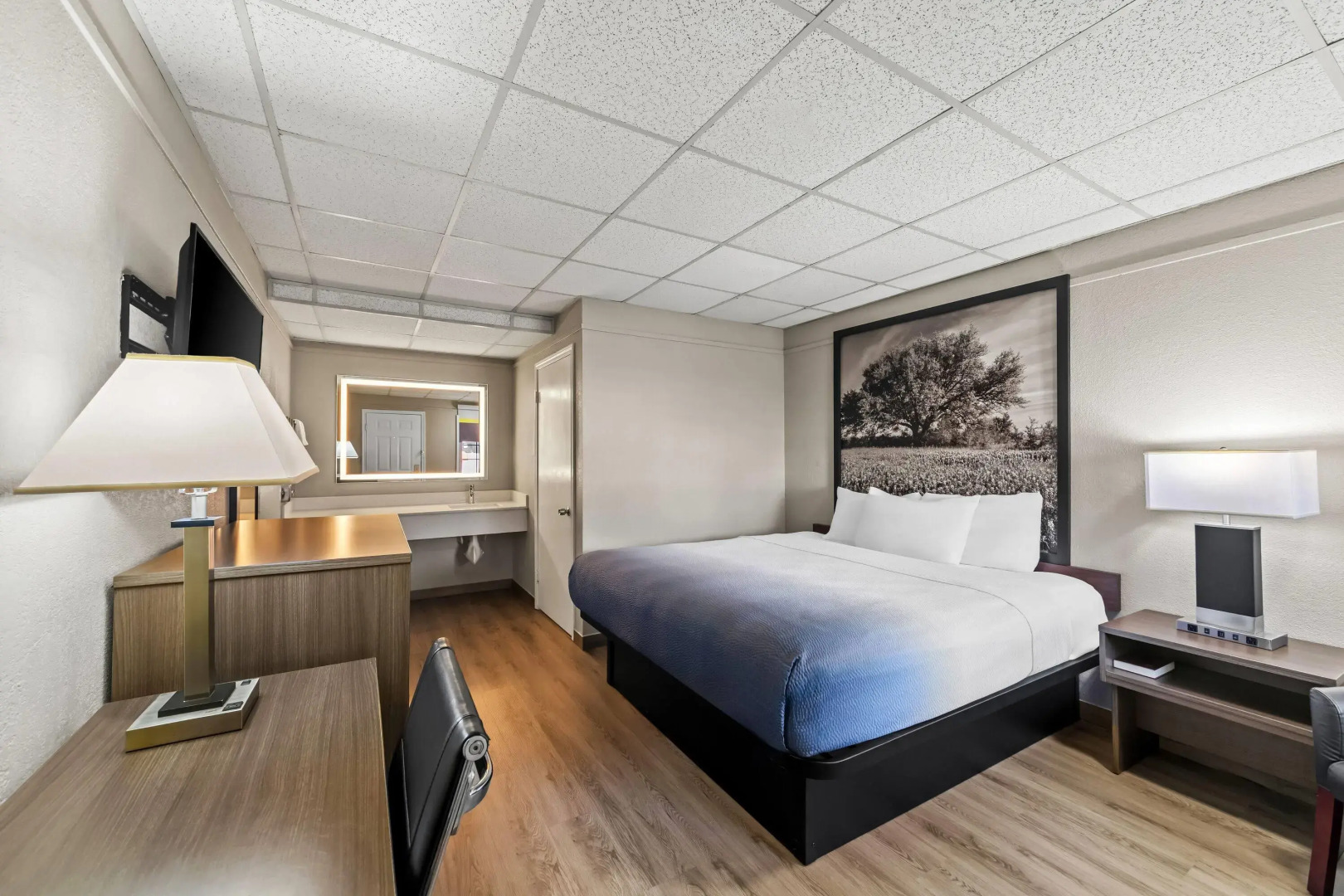 Super 8 by Wyndham Fredericksburg