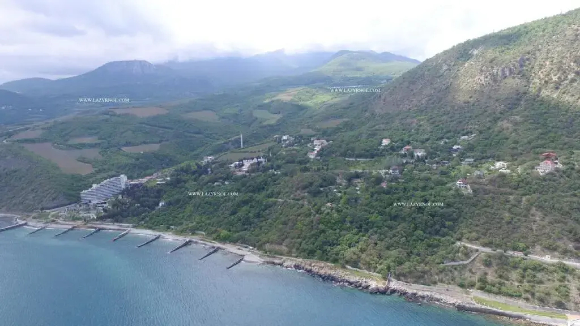 Two Floor Cottages in Lazurnoe