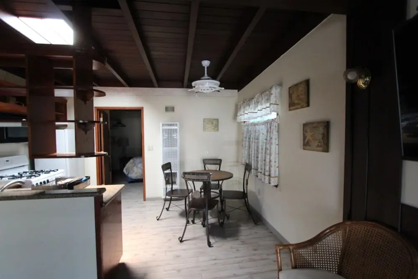 Edgewater Beach Motel