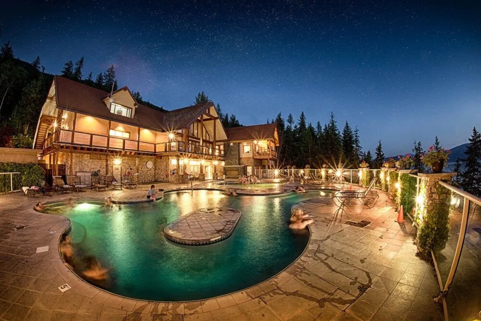 Halcyon Hot Springs Resort