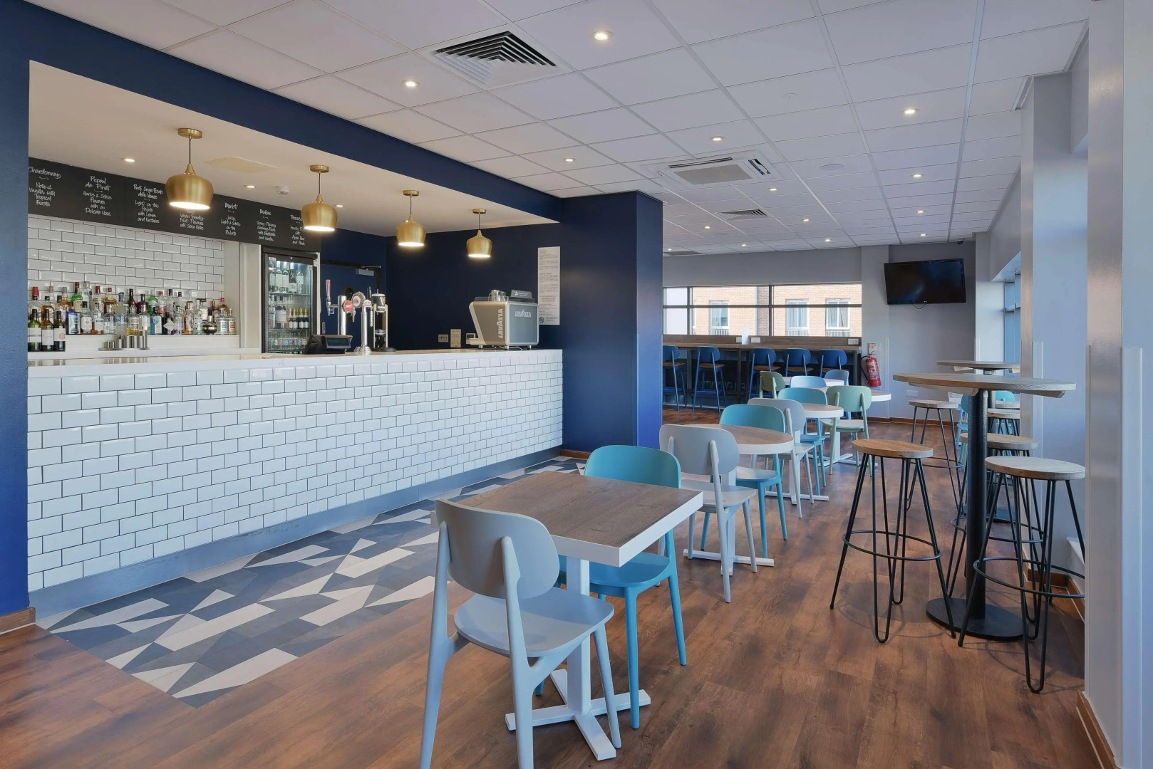 Travelodge Camberley Central