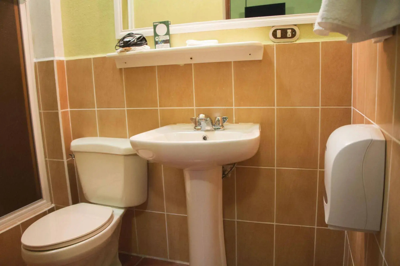 Hotel La Ribiera del Lago Peten Itza