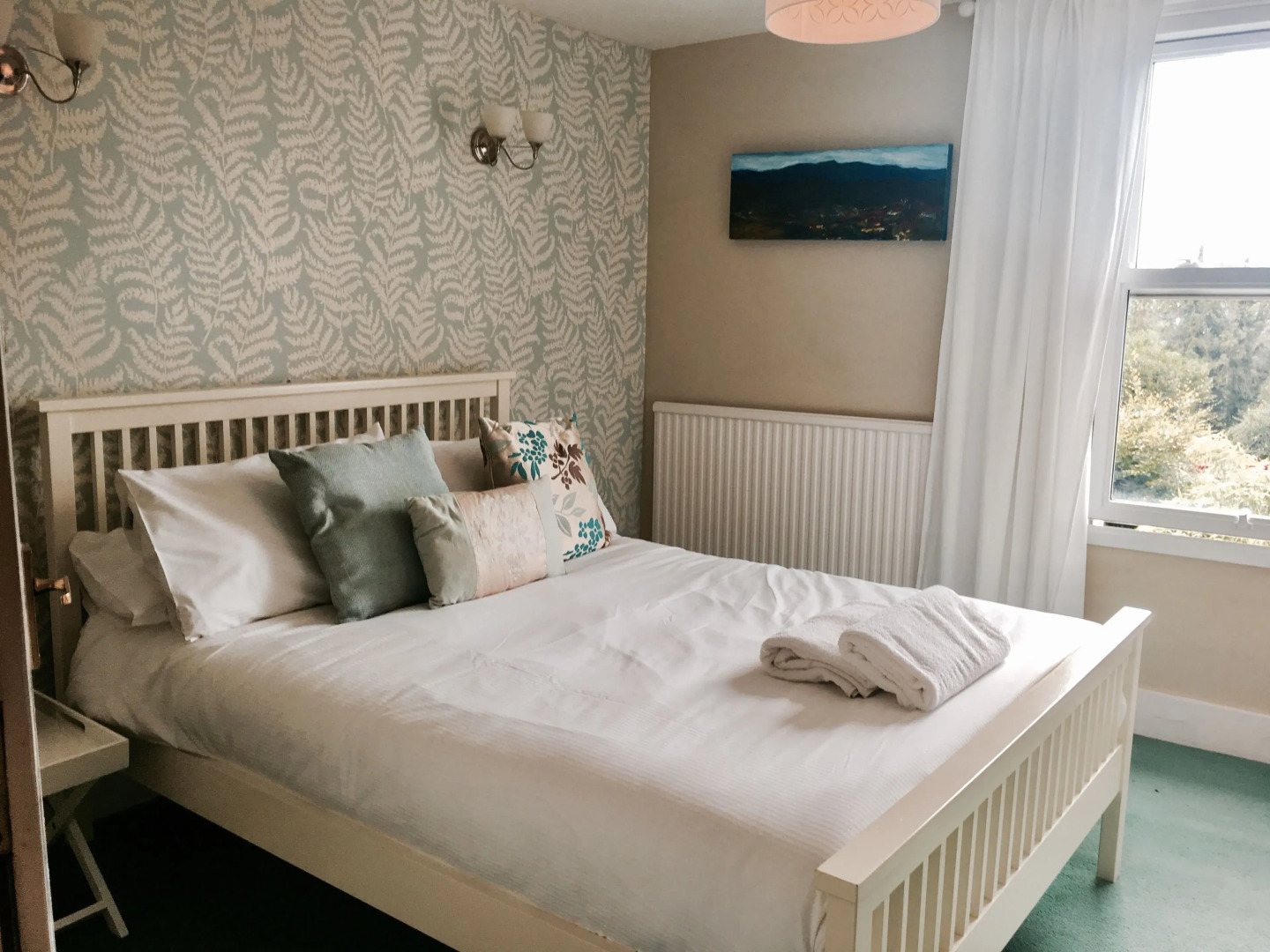 Morleys Bistro | By Huluki Sussex Stays