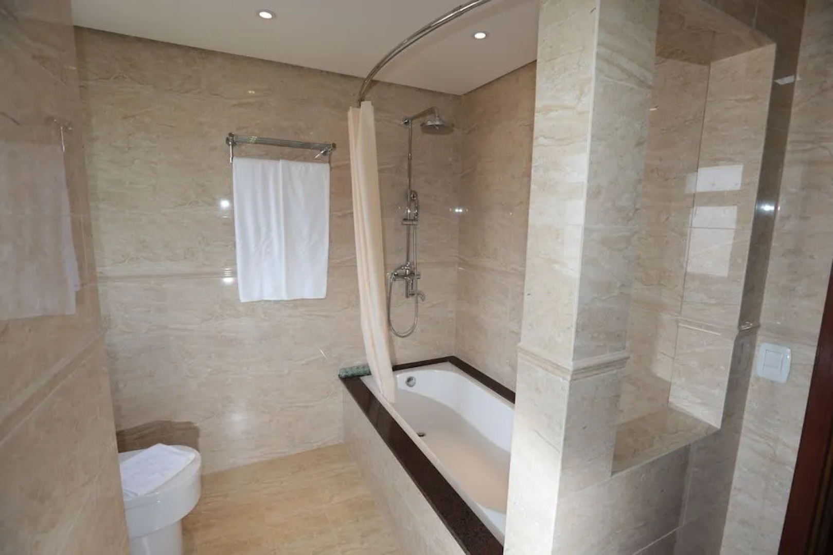 Flame Boutique Hotel by Unna