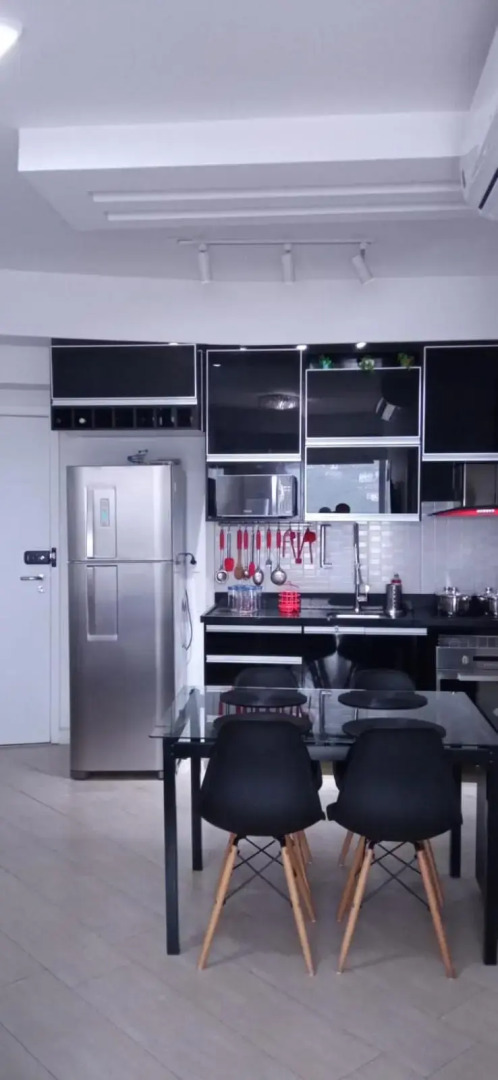 Santos Unlimited 2 Dormitórios, 32o andar com vista Mar!