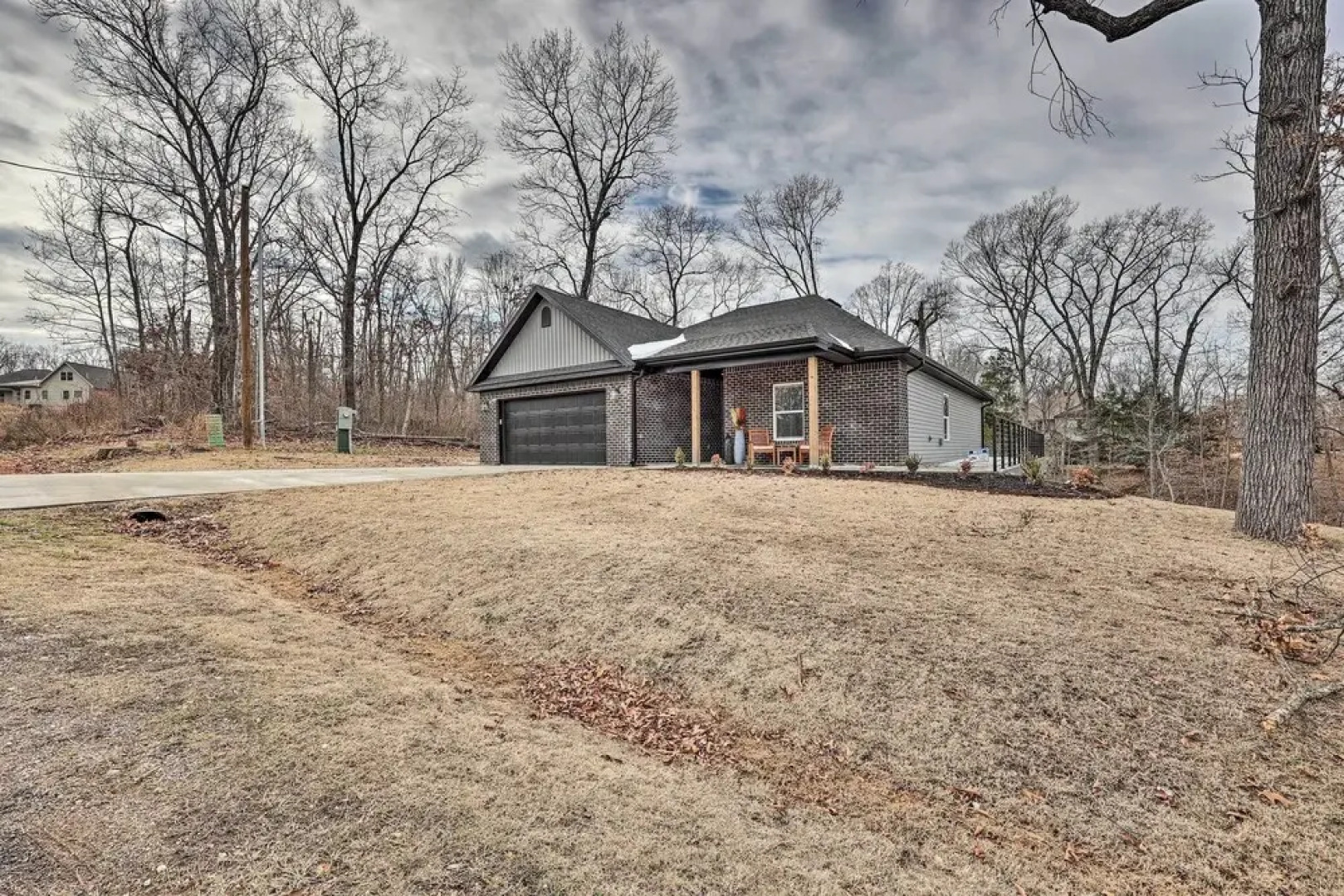 Newly Built Bella Vista Home Near Lakes