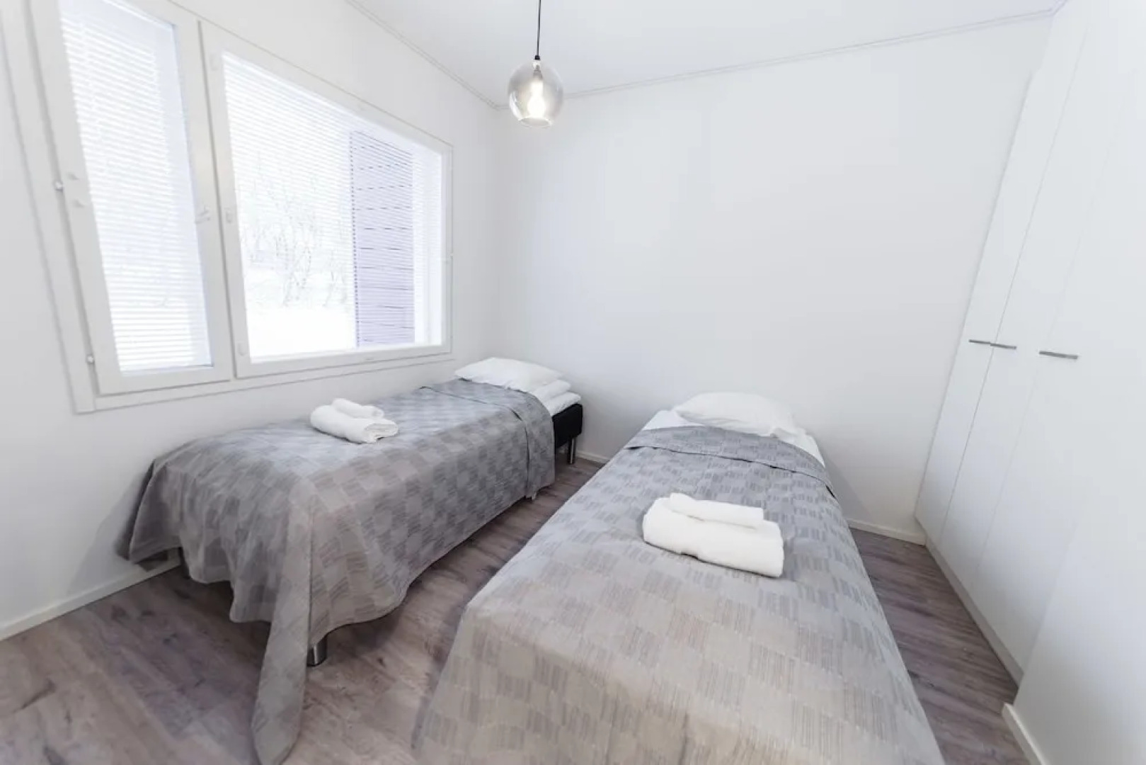 SSA Spot spacy 2-room apt ID 5003B1