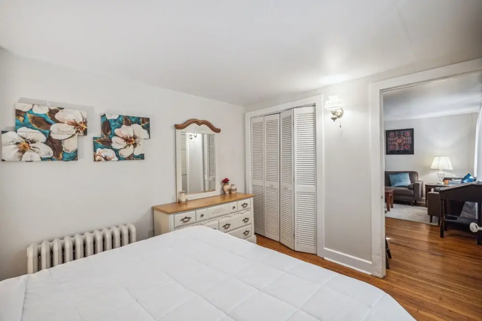 Cozy Home Best Location In Town On 7 Private Acres 2 Bedroom Cottage by Redawning