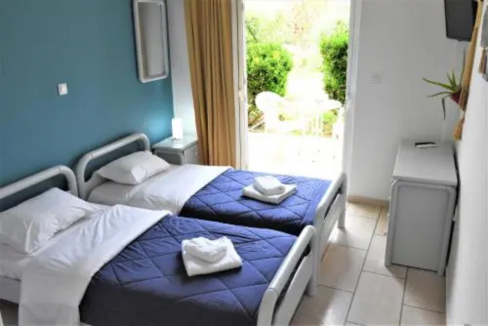 Meraki Apartments and Studios