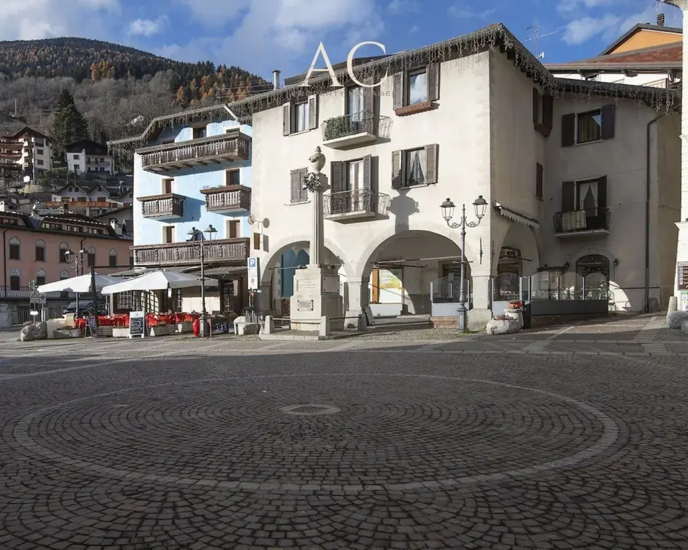 La Tana in Vione With 1 Bedrooms and 1 Bathrooms