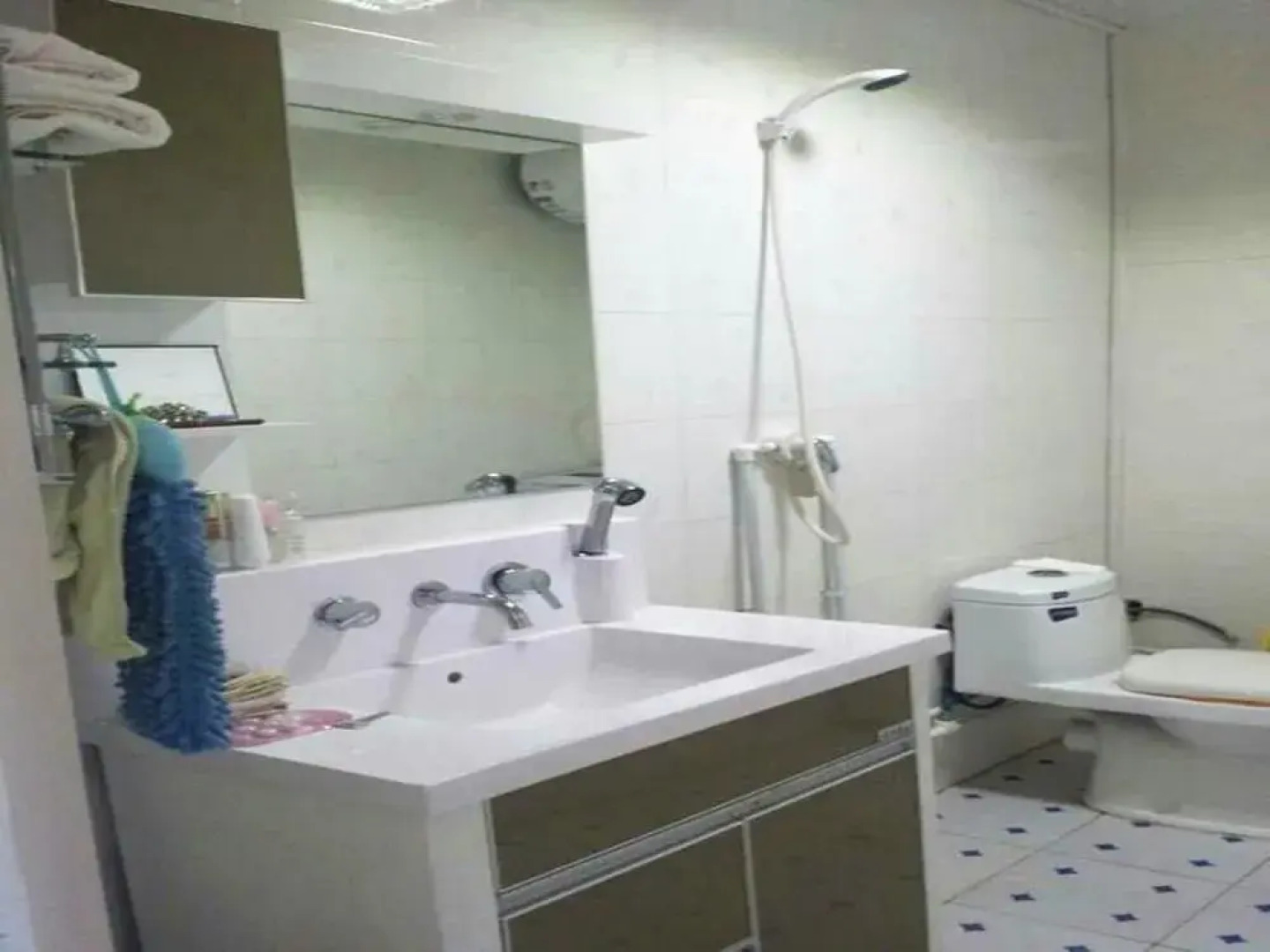 Desert Populus Family Hotel