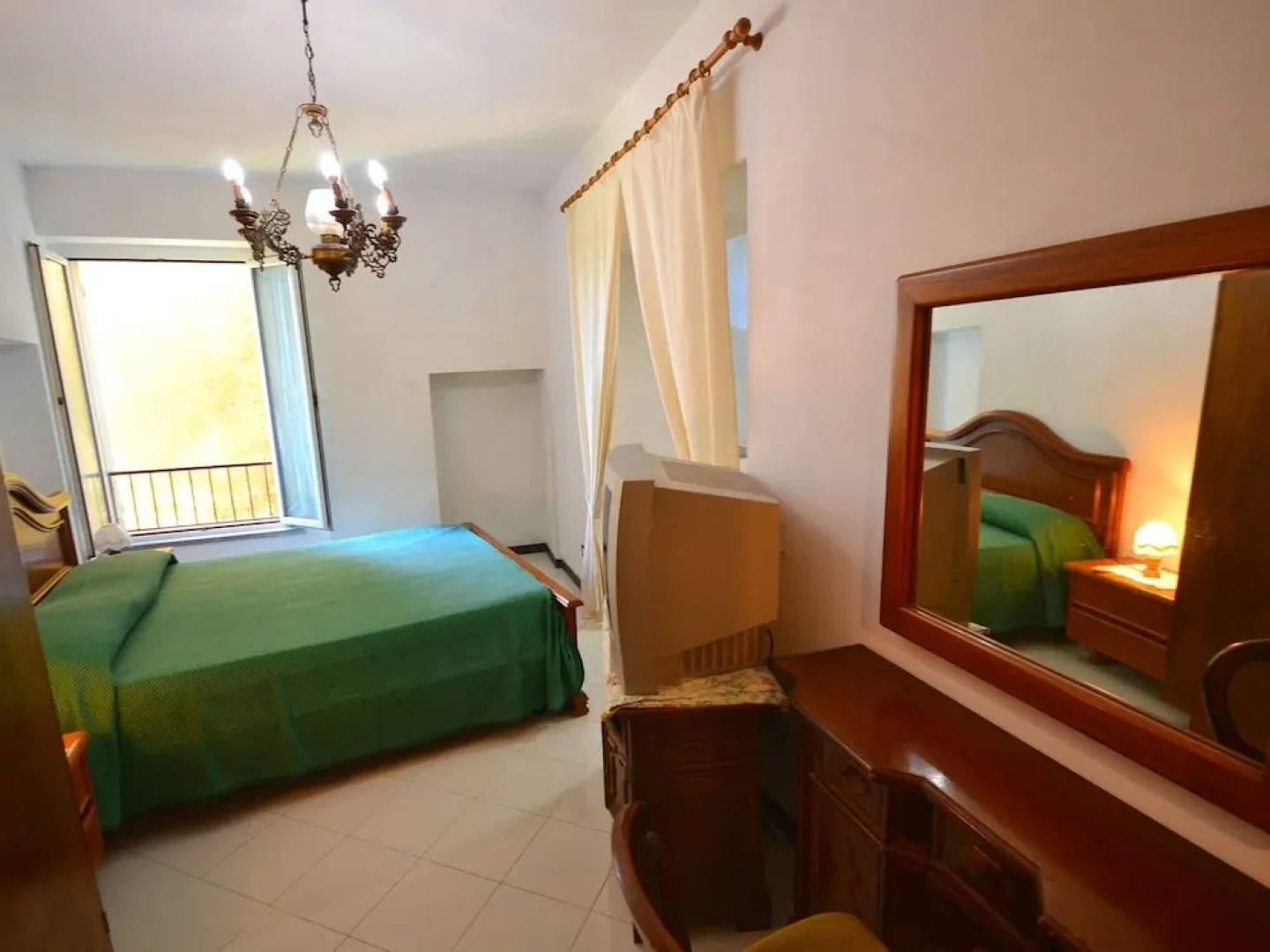 Apartment in Rio Near Roman Bridge