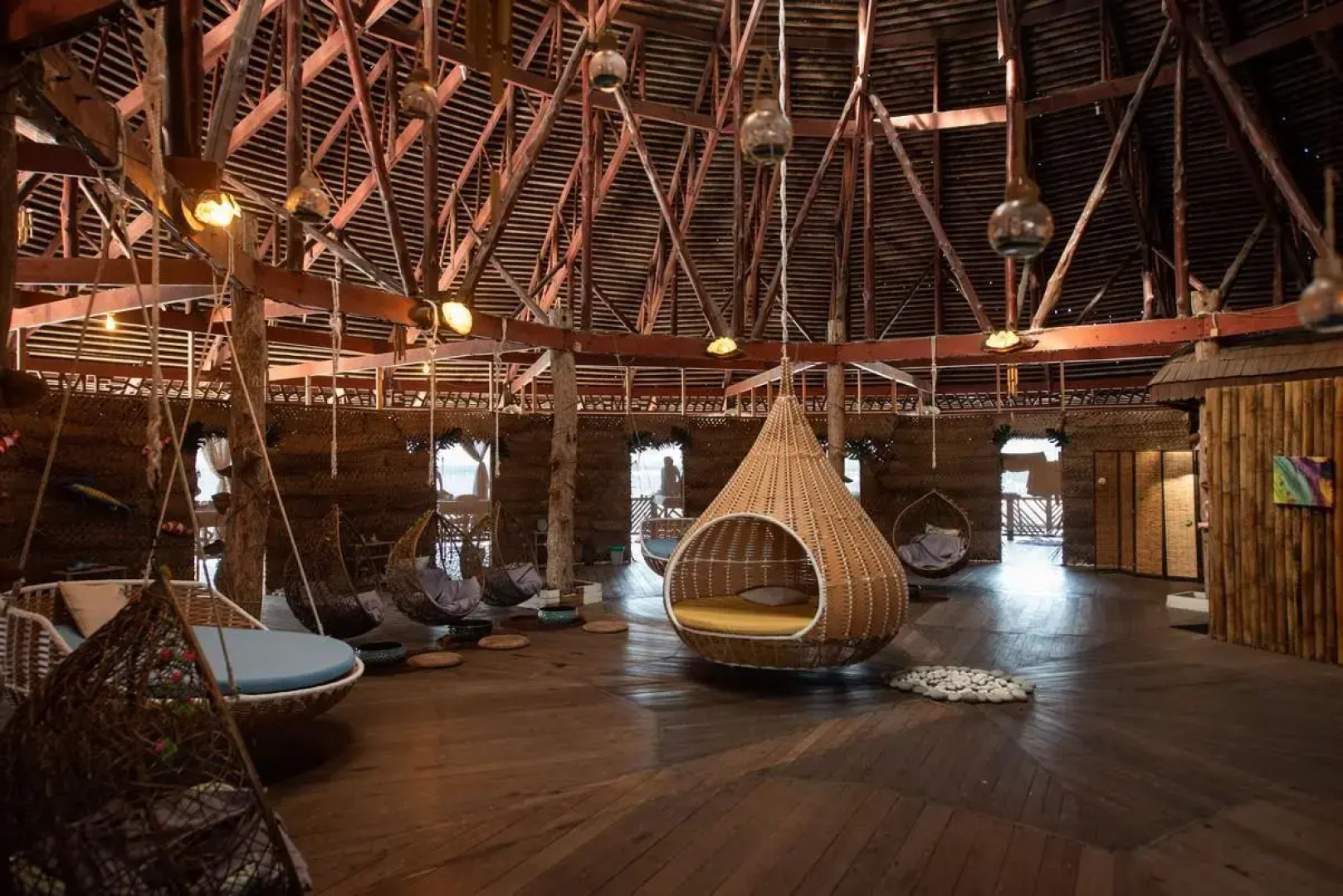 Dragon Inn Floating Resort