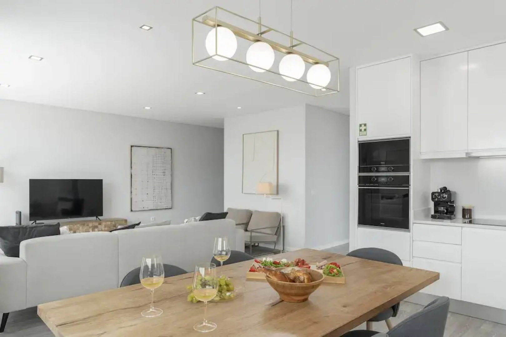 Family Vacation With Private Pool - Vila Chu