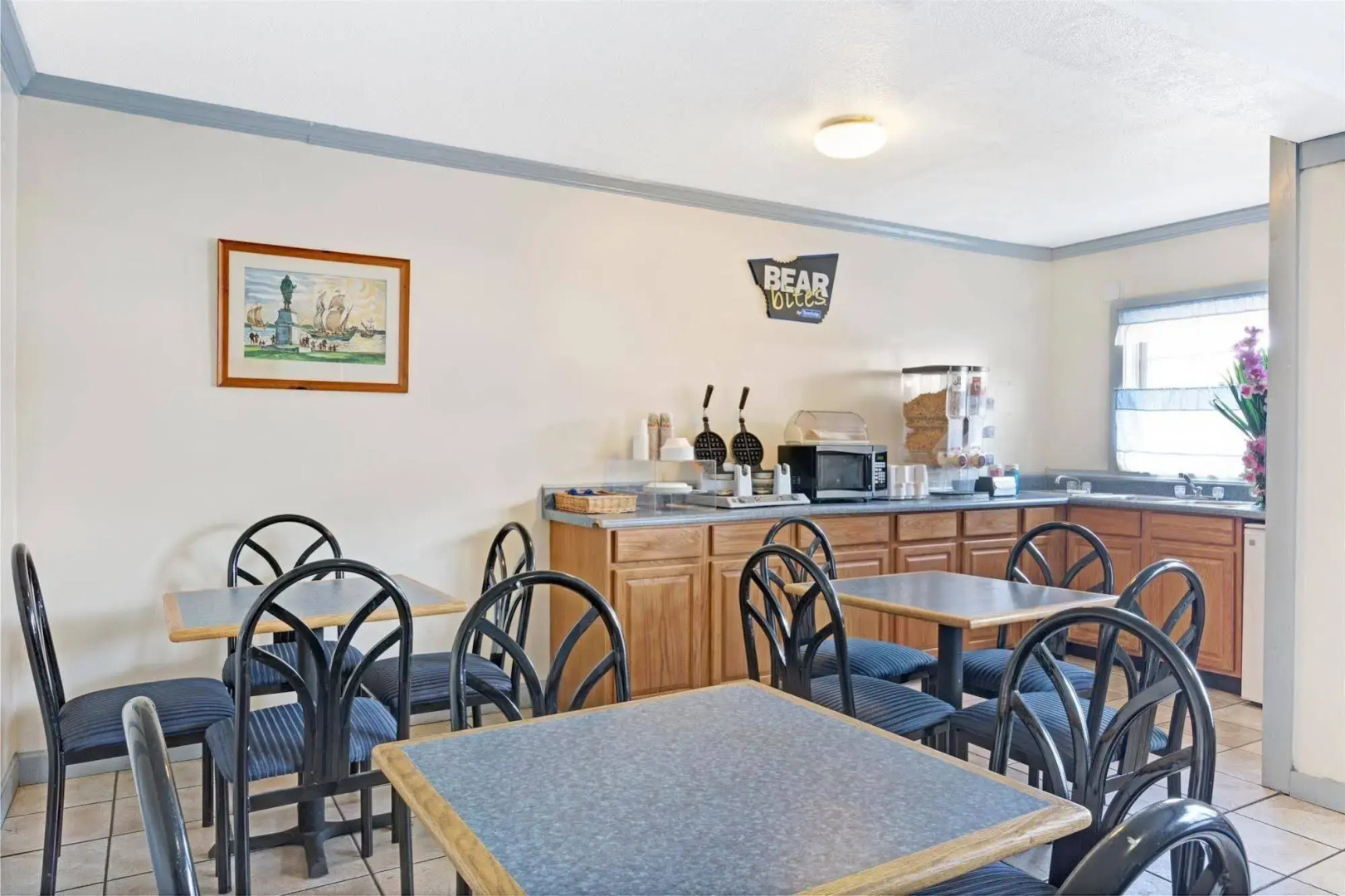 Capt. John Smith Inn