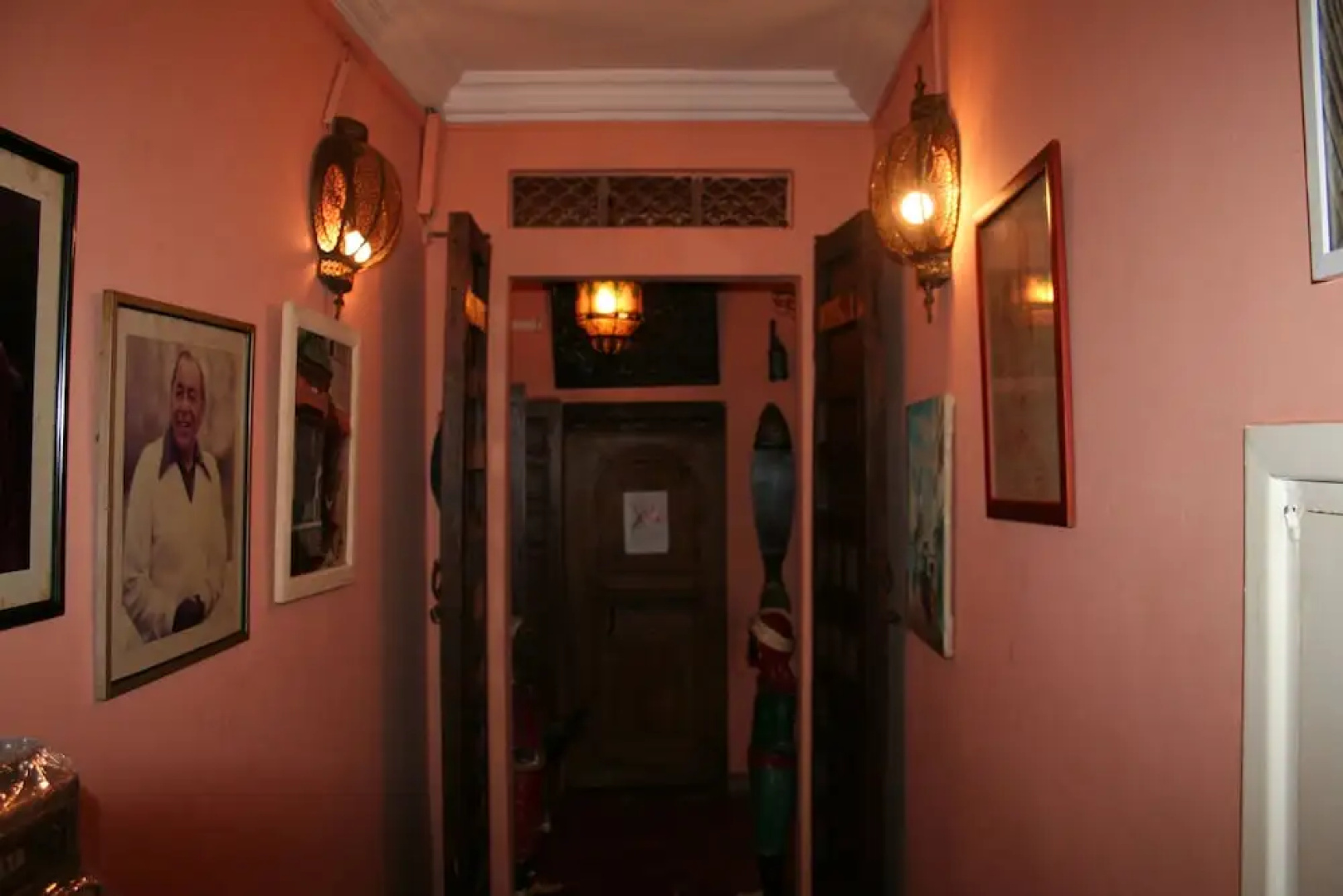 Ambassy Hôtel