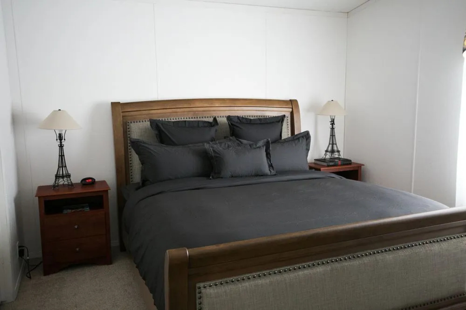 Lou & Francis Guest House