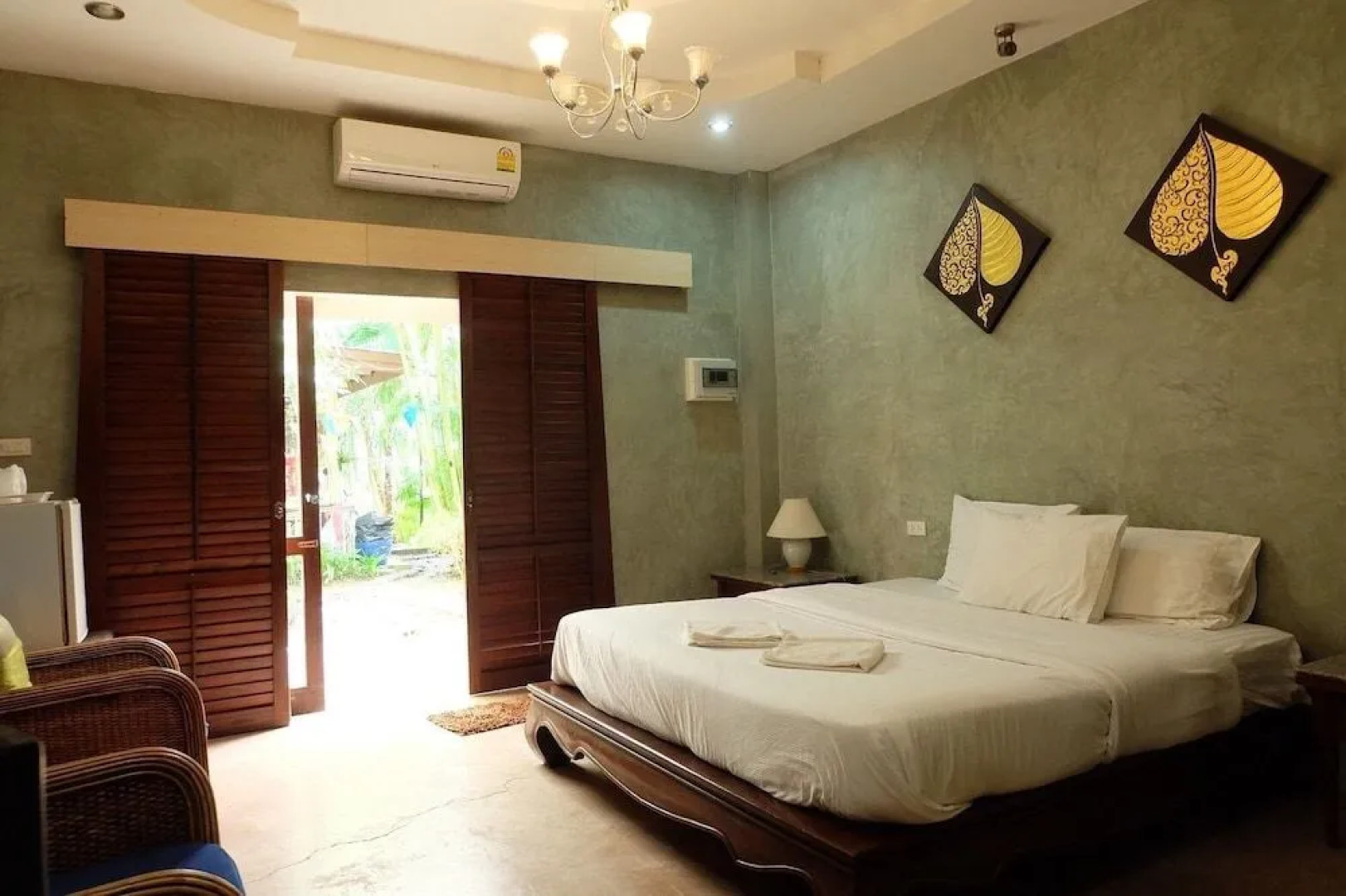 Phupha Varee Boutique Resort