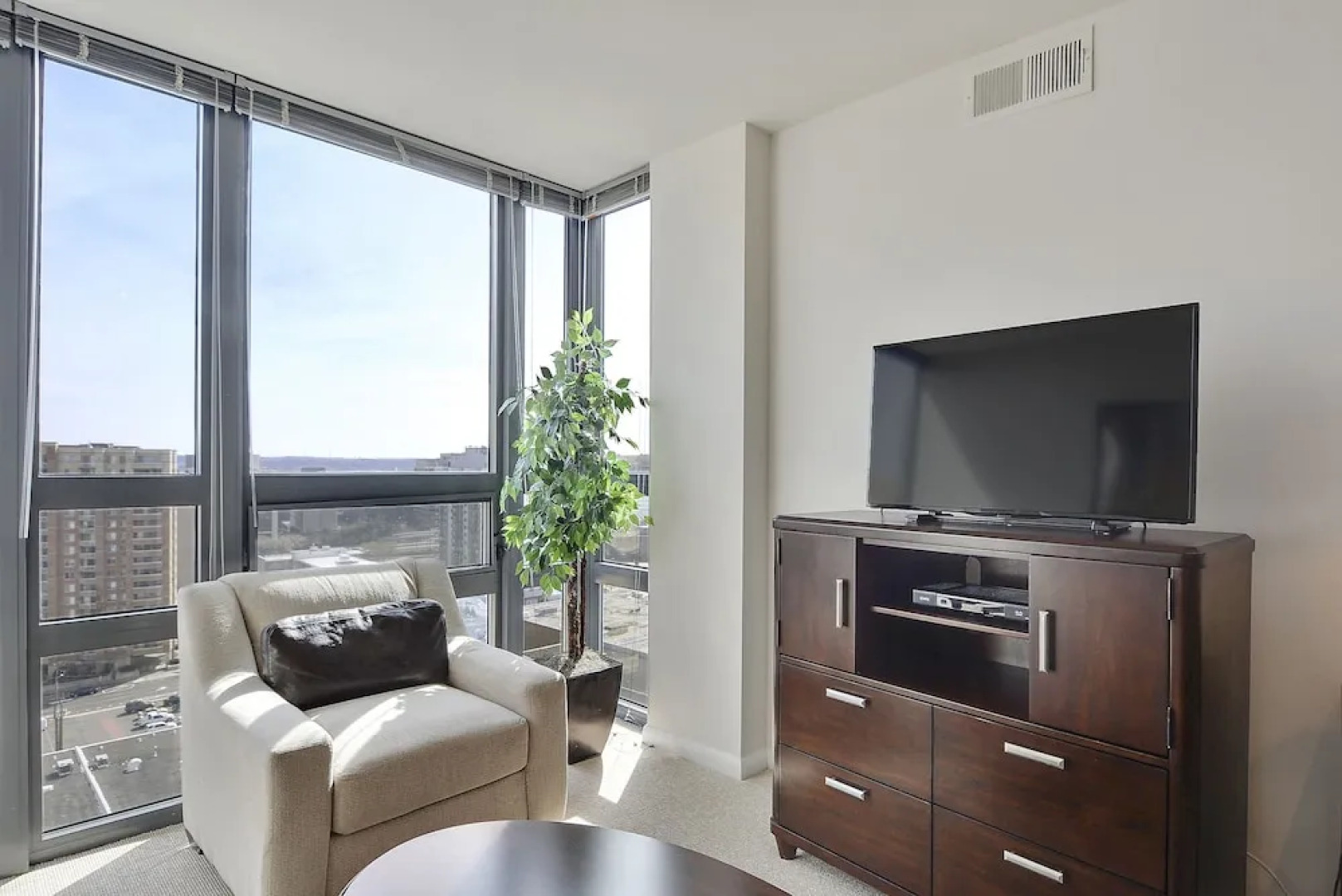 Bridgestreet Millennium Metropolitan Park