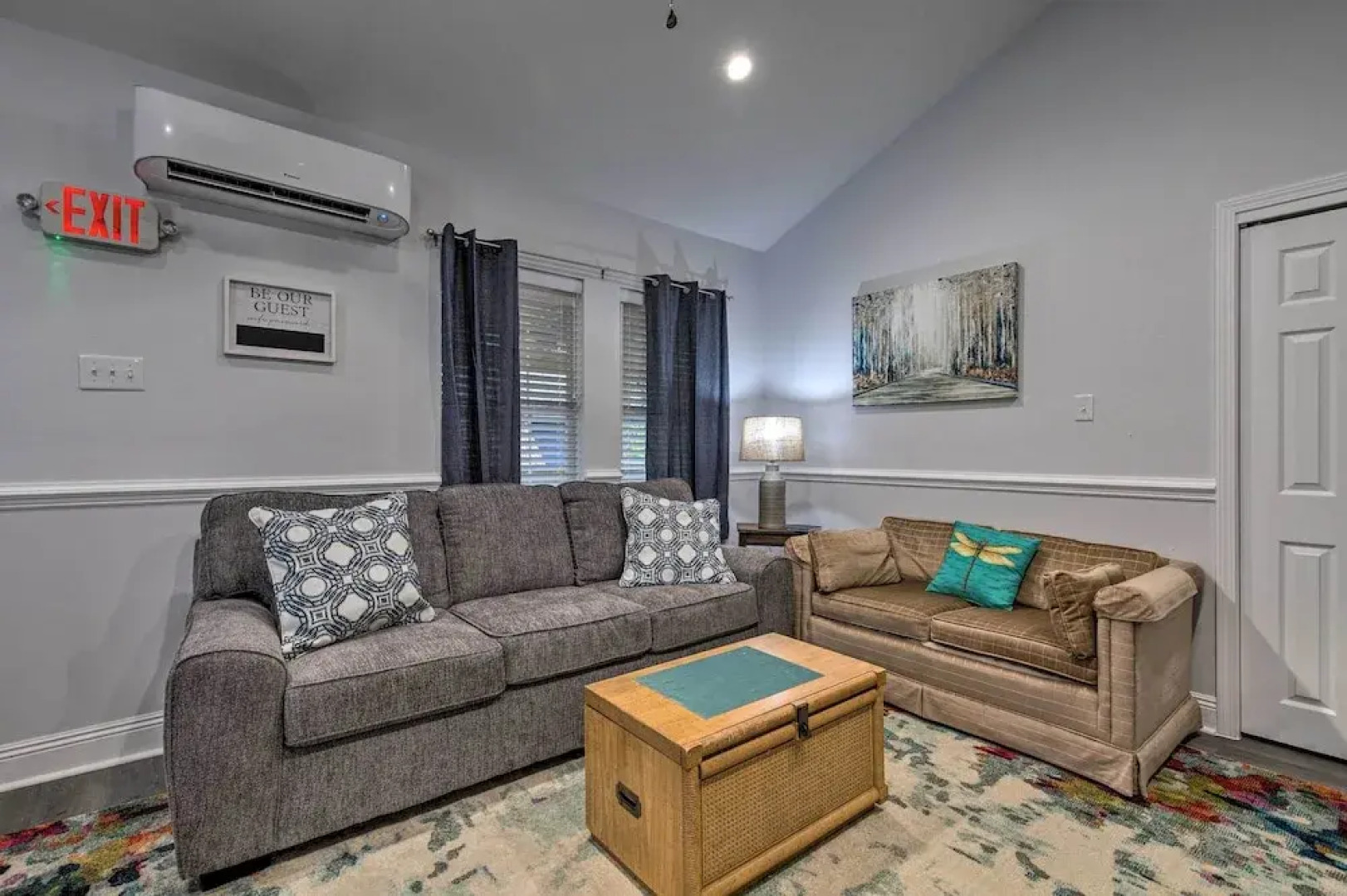 Downtown Ocean Springs Retreat: 1 Mi to Beach!