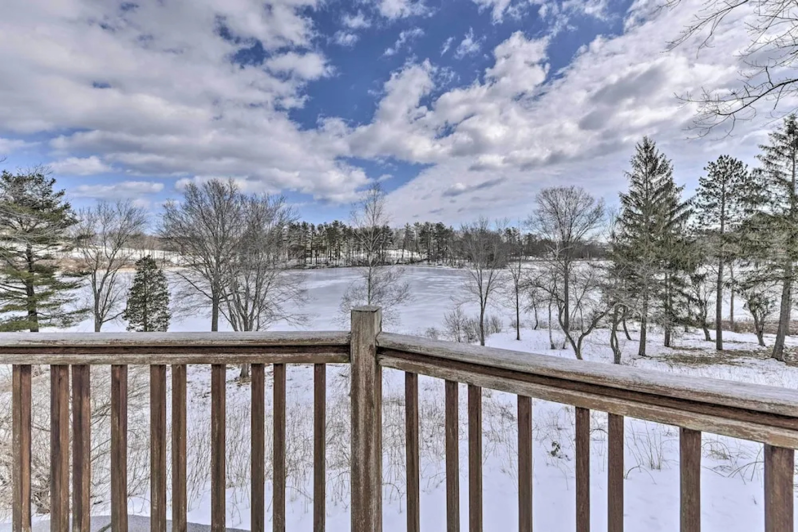 Waterfront Ipswich Escape: 2 Miles to Crane Beach!