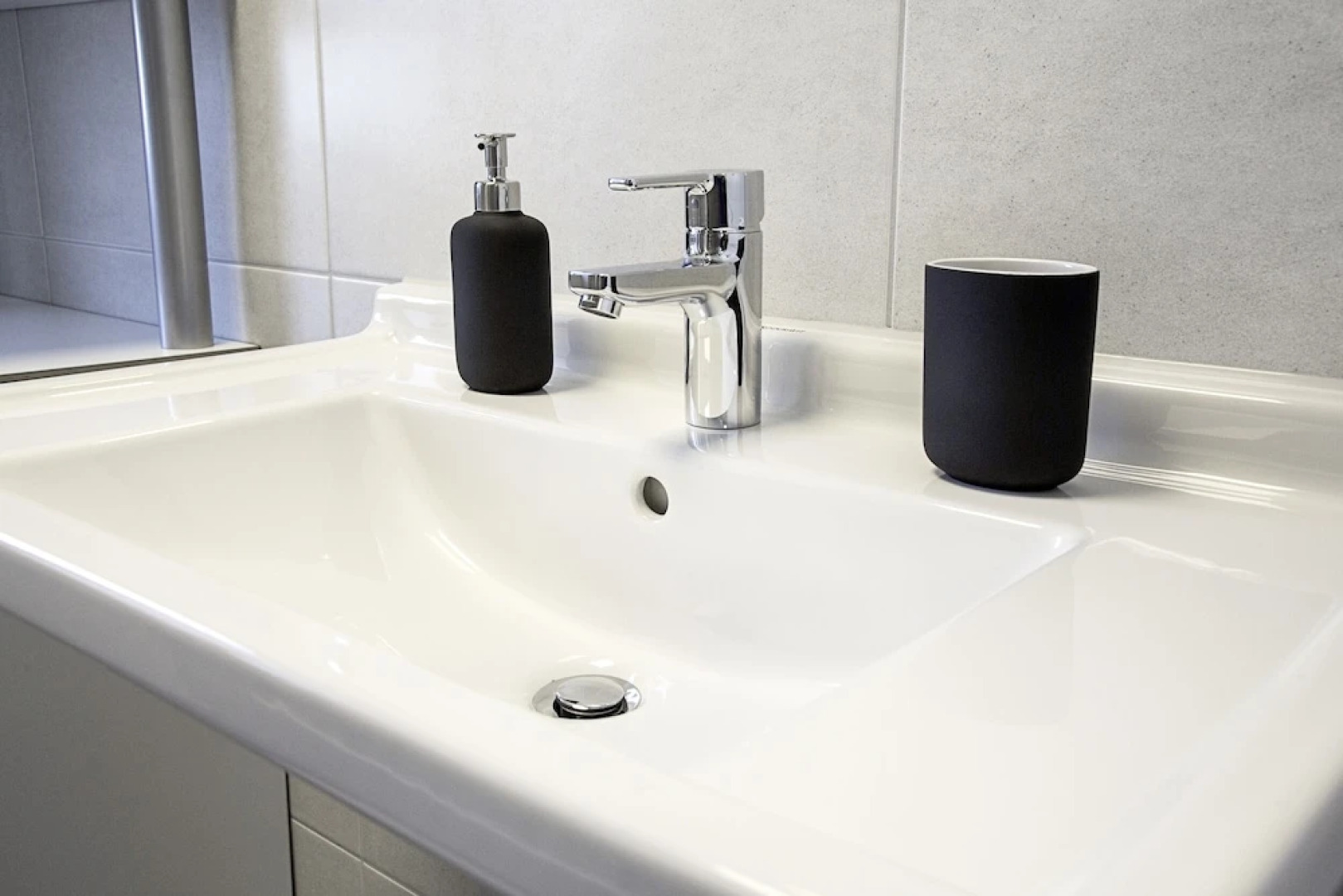 Prime Apartments and Rooms