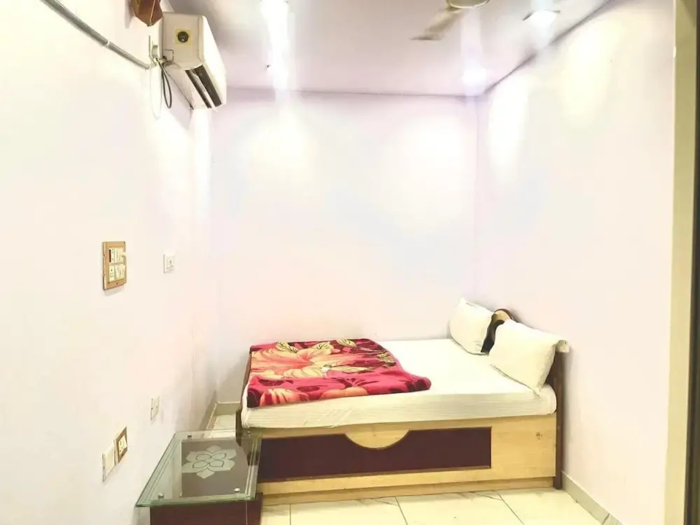 Sunrise Hotel & Restaurant