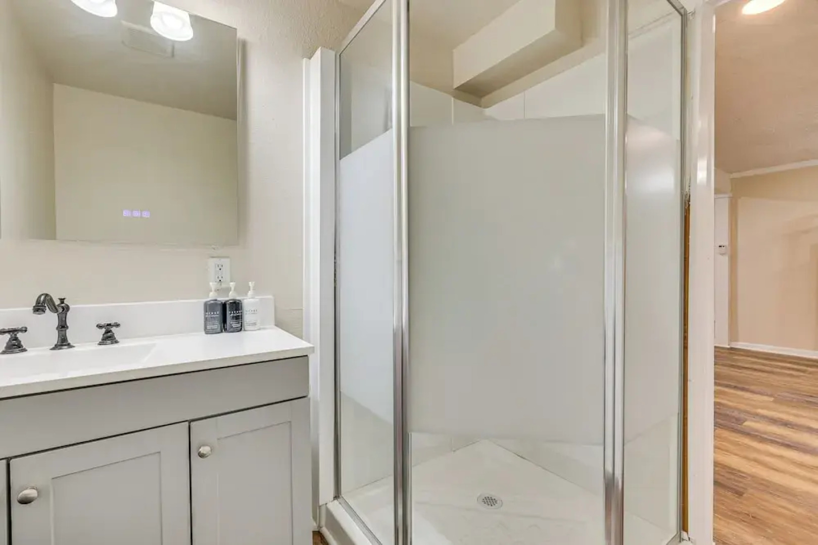 Walk to Marina: Central Bass Lake Studio w/ Deck!