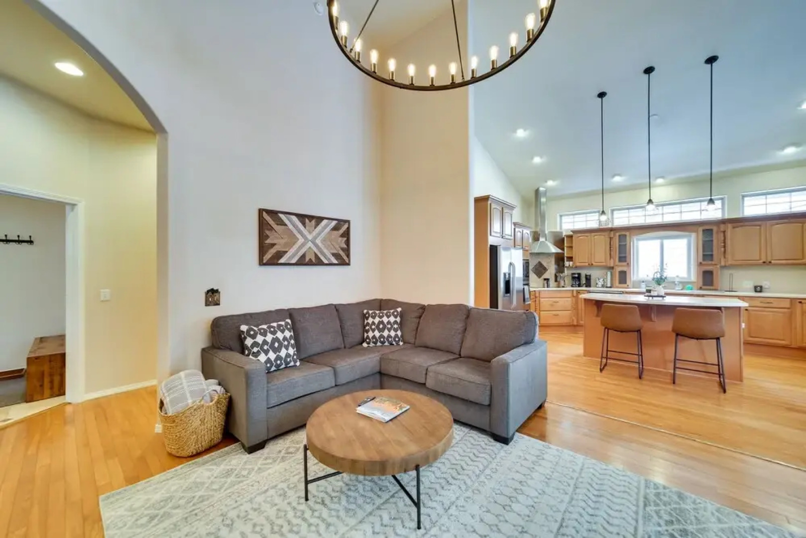 Golf & Hike: Munds Park Retreat w/ Forest Access!