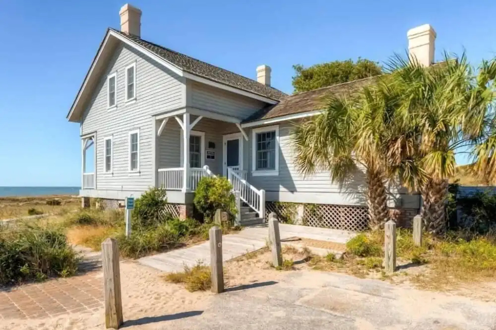 Captain Charlie s 1 3 Bedroom Holiday Home By Bald Head Island