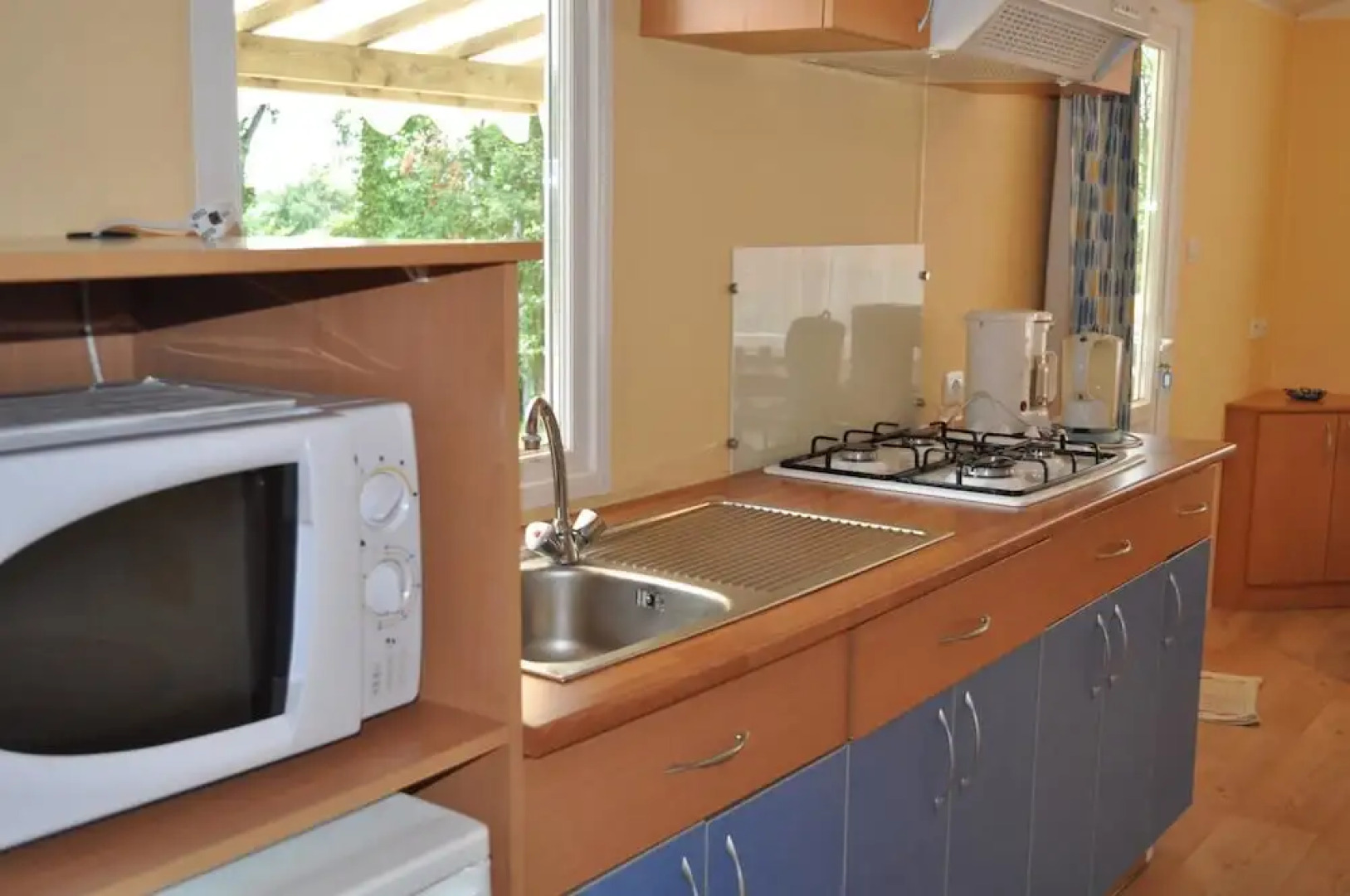 Camping Des Bastides Logements Insolites