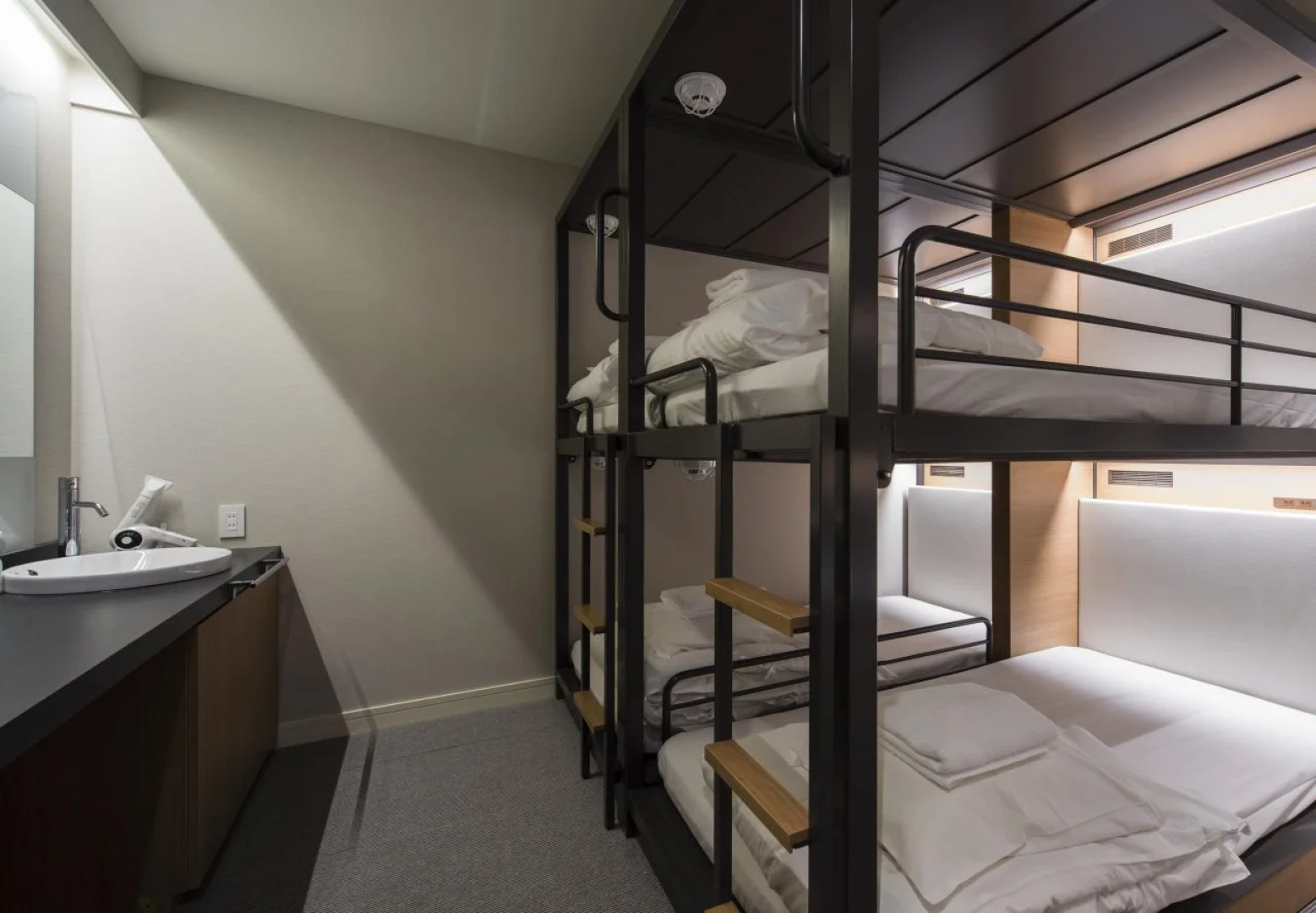 Grids Tokyo Nihombashi East Hotel&Hostel