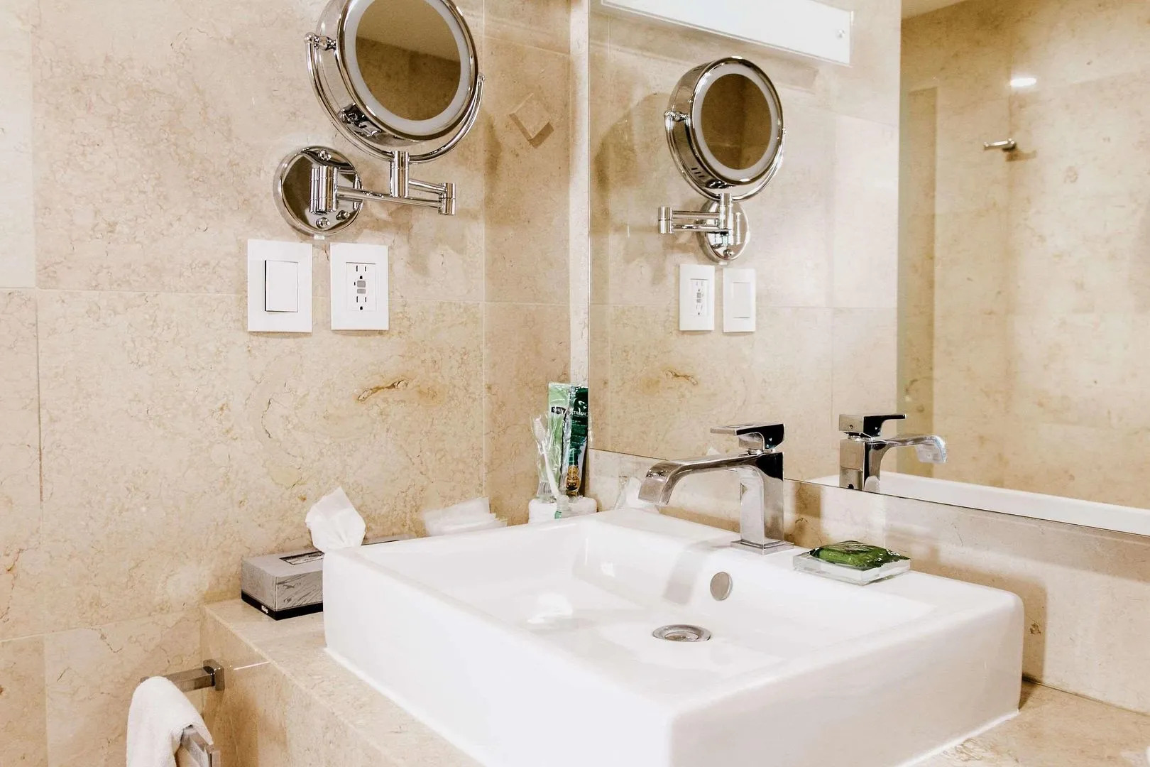 Radisson Poliforum Plaza Hotel Leon