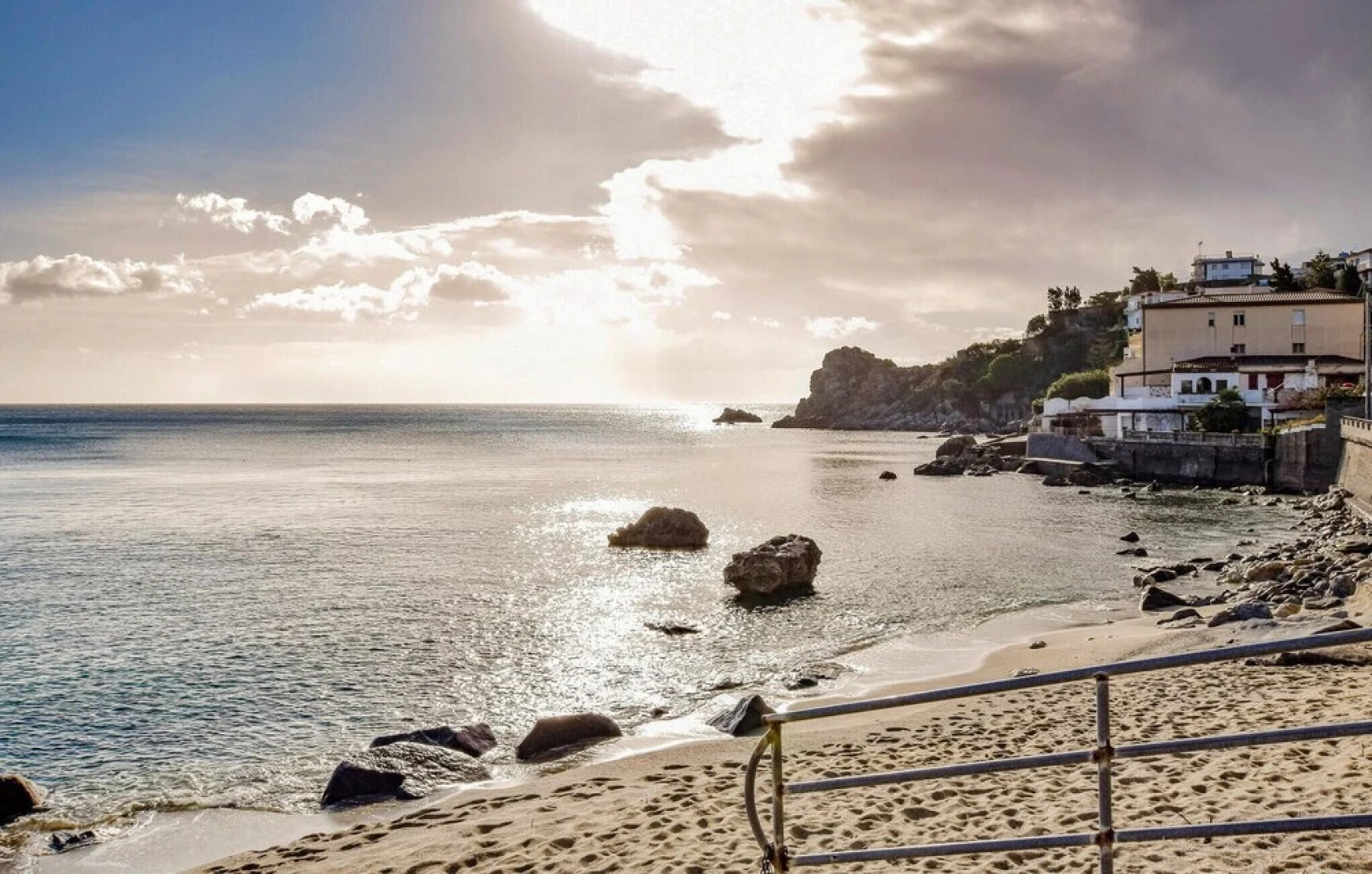 Beautiful Home in Montauro With Wifi and 3 Bedrooms