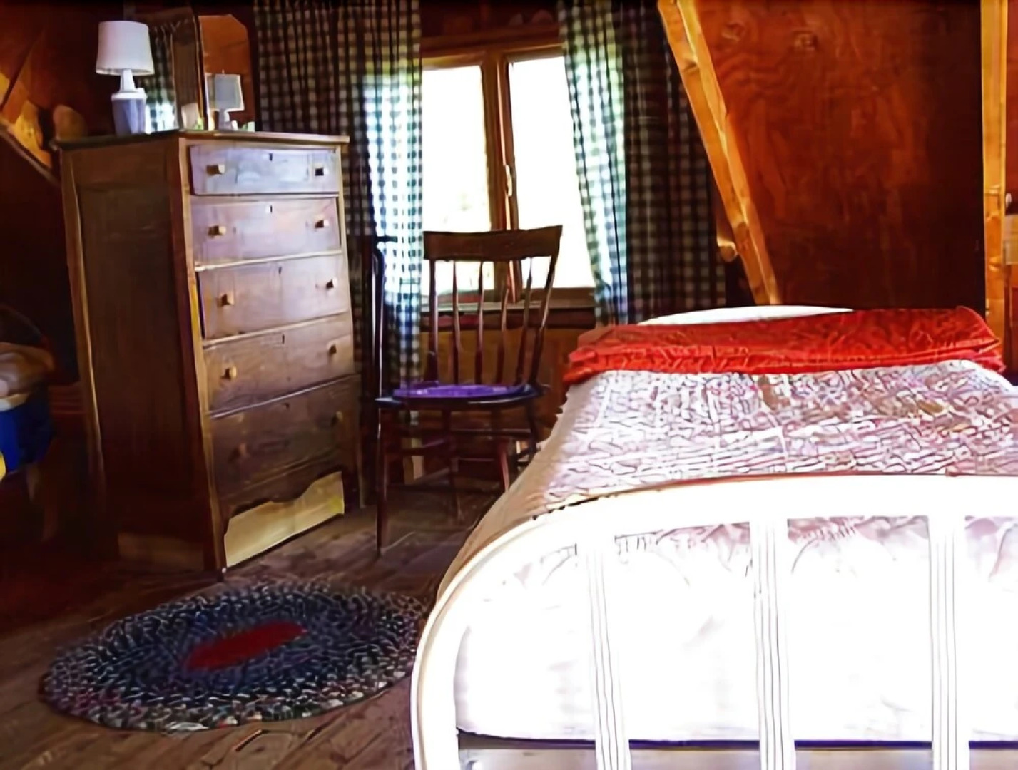 House at the Point - One Bedroom Home