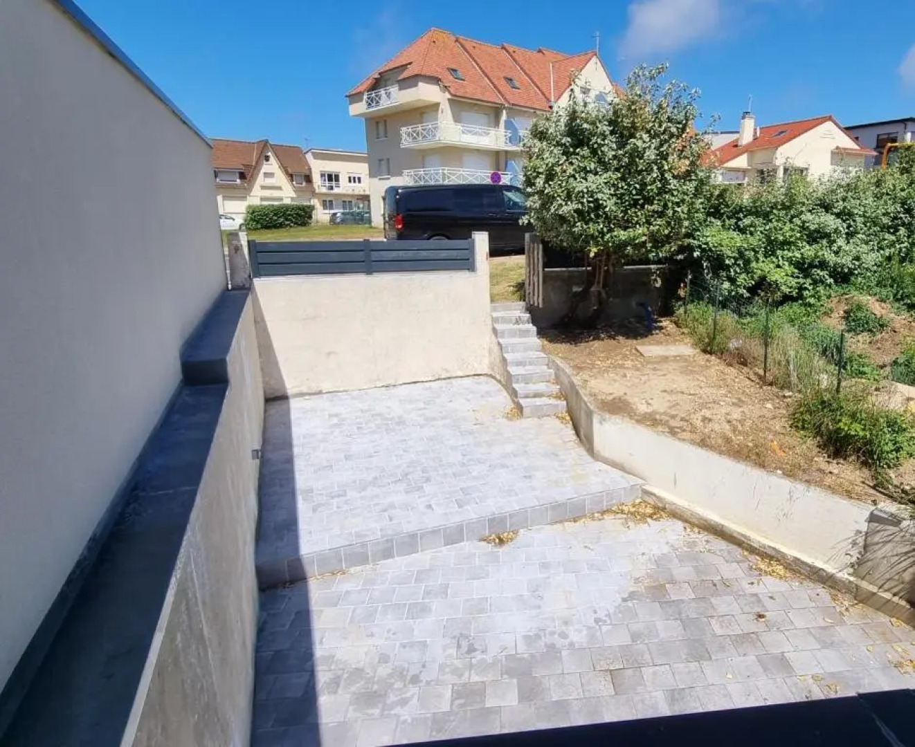 Jolie petite maison située à 150m de la plage
