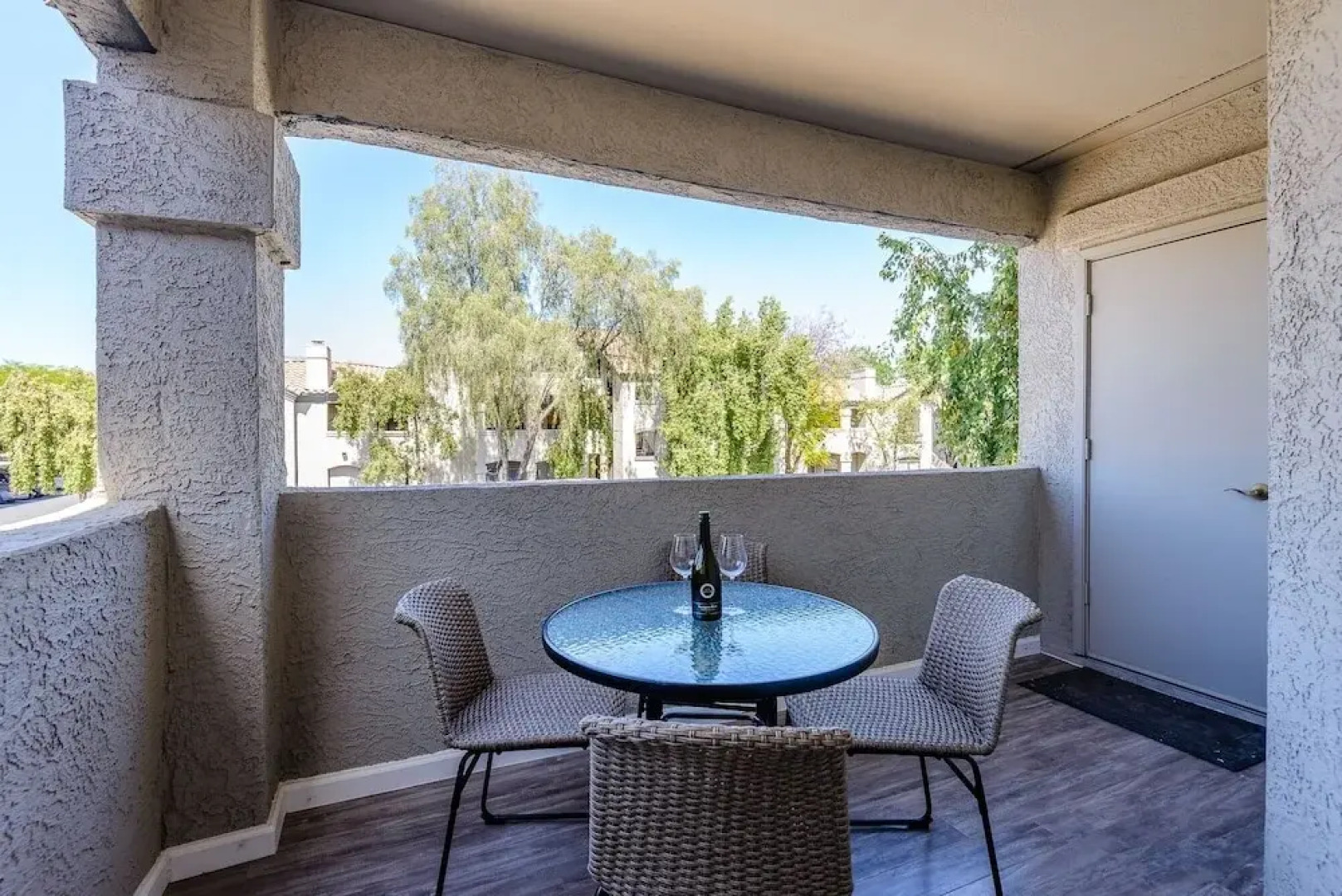 Villa Escape 2 Bedroom Condo by Redawning