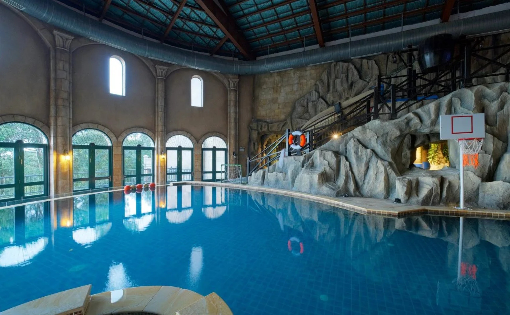 Mercure Danang French Village Bana Hills