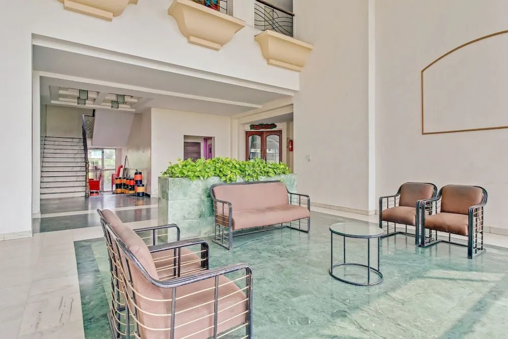 Oyo 60852 Hotel Residency Park