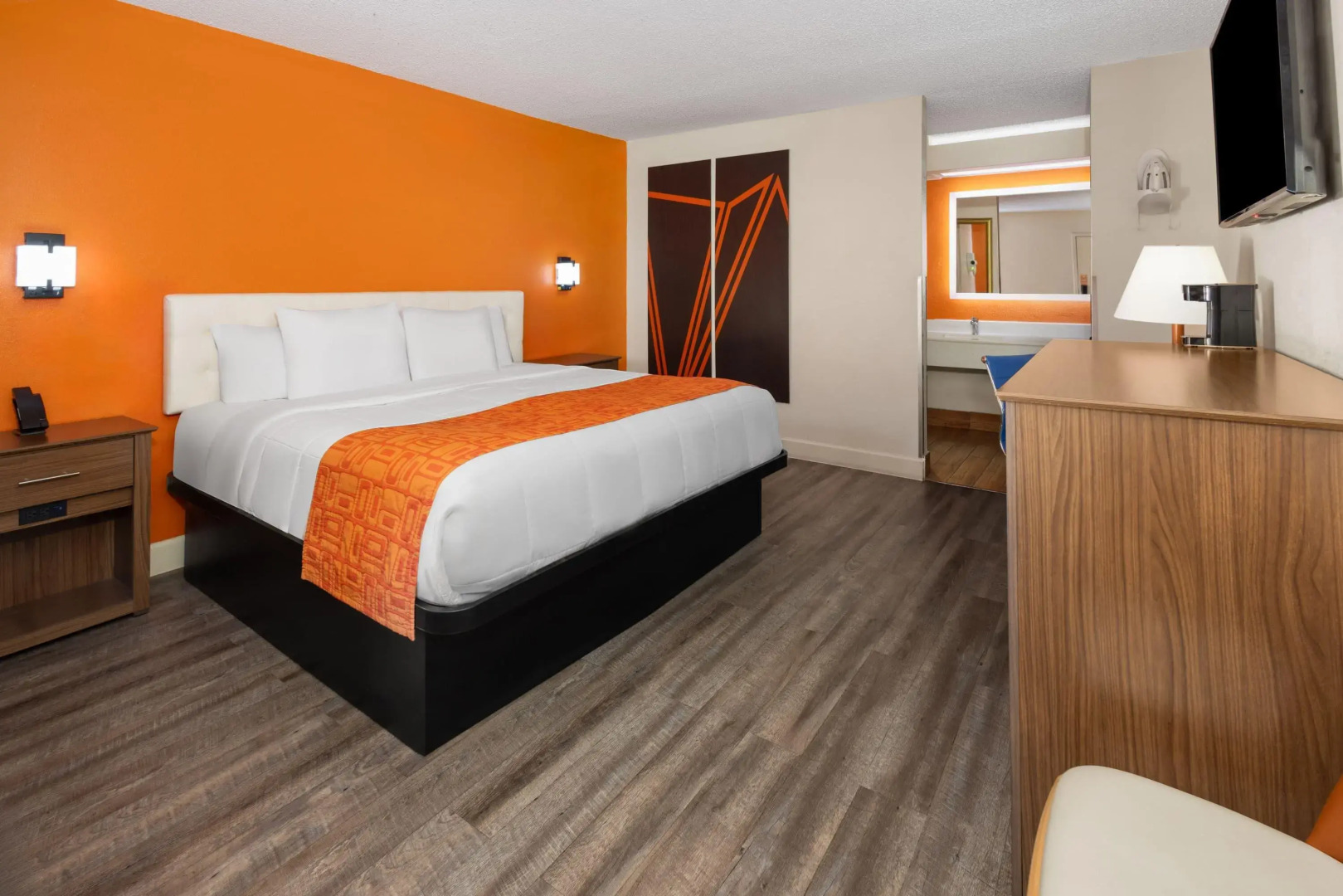 Howard Johnson by Wyndham Savannah GA