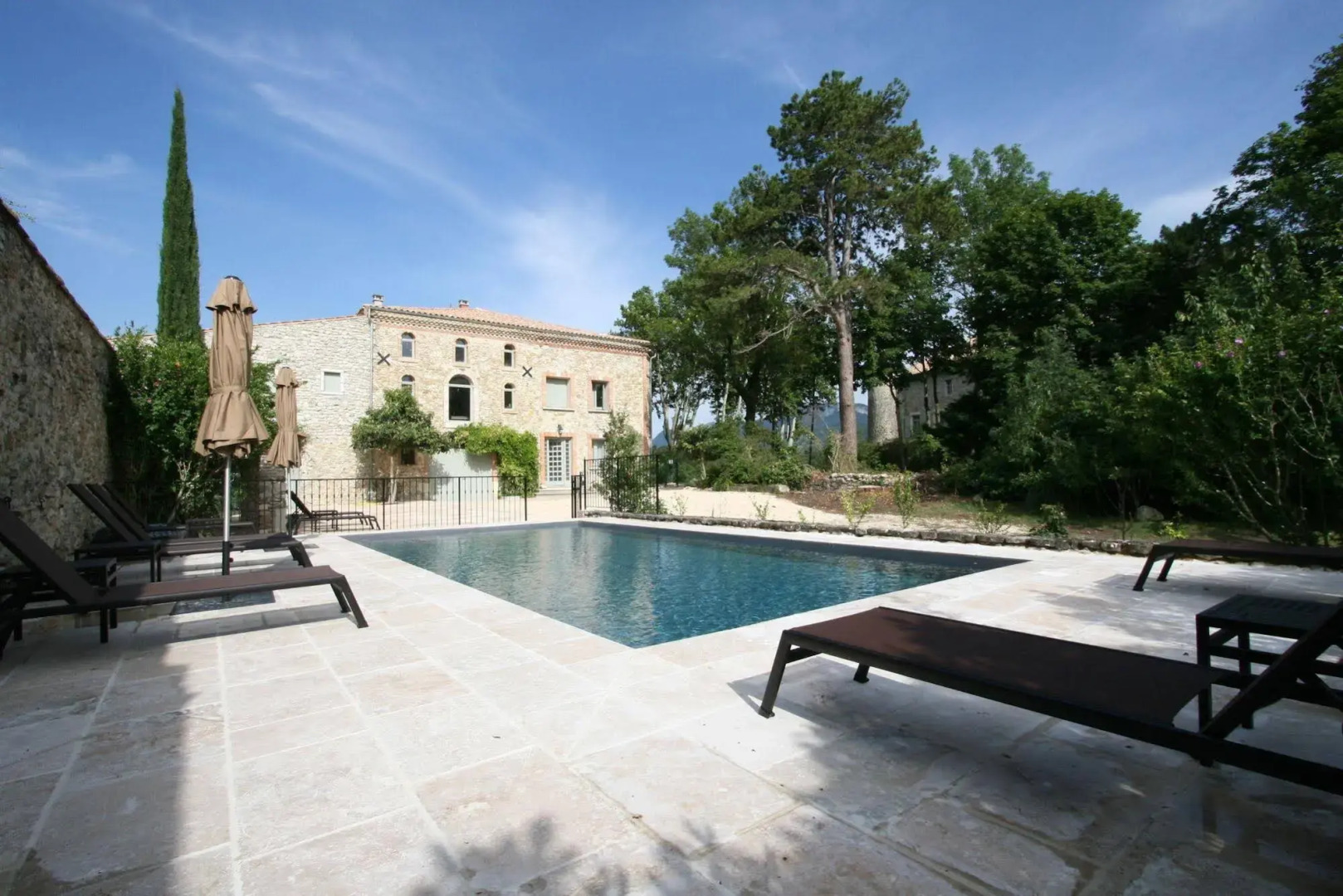 Château les Oliviers de Salettes