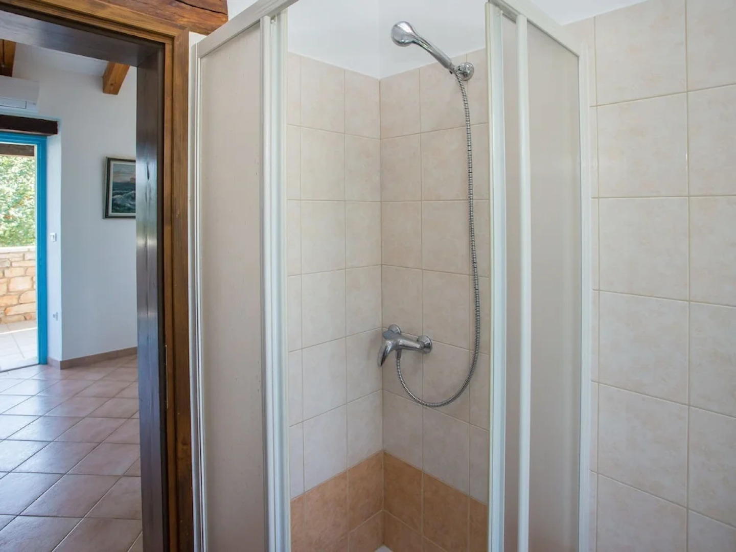 Modern Holiday Home With Pool in Sveti Lovrec Croatia